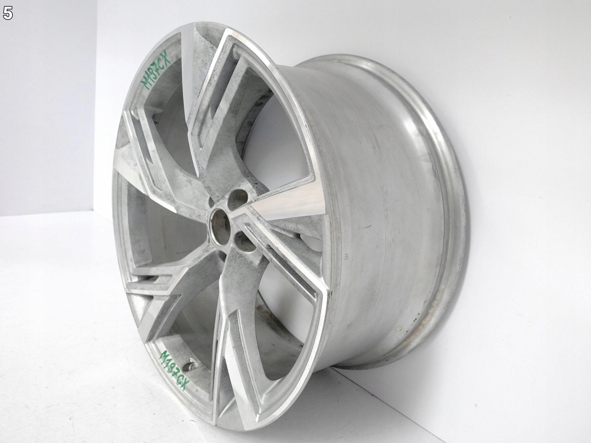 AUDI RS6 4K0 RS7 4K8 C8 disk 10.5JX22 ET19 5x112