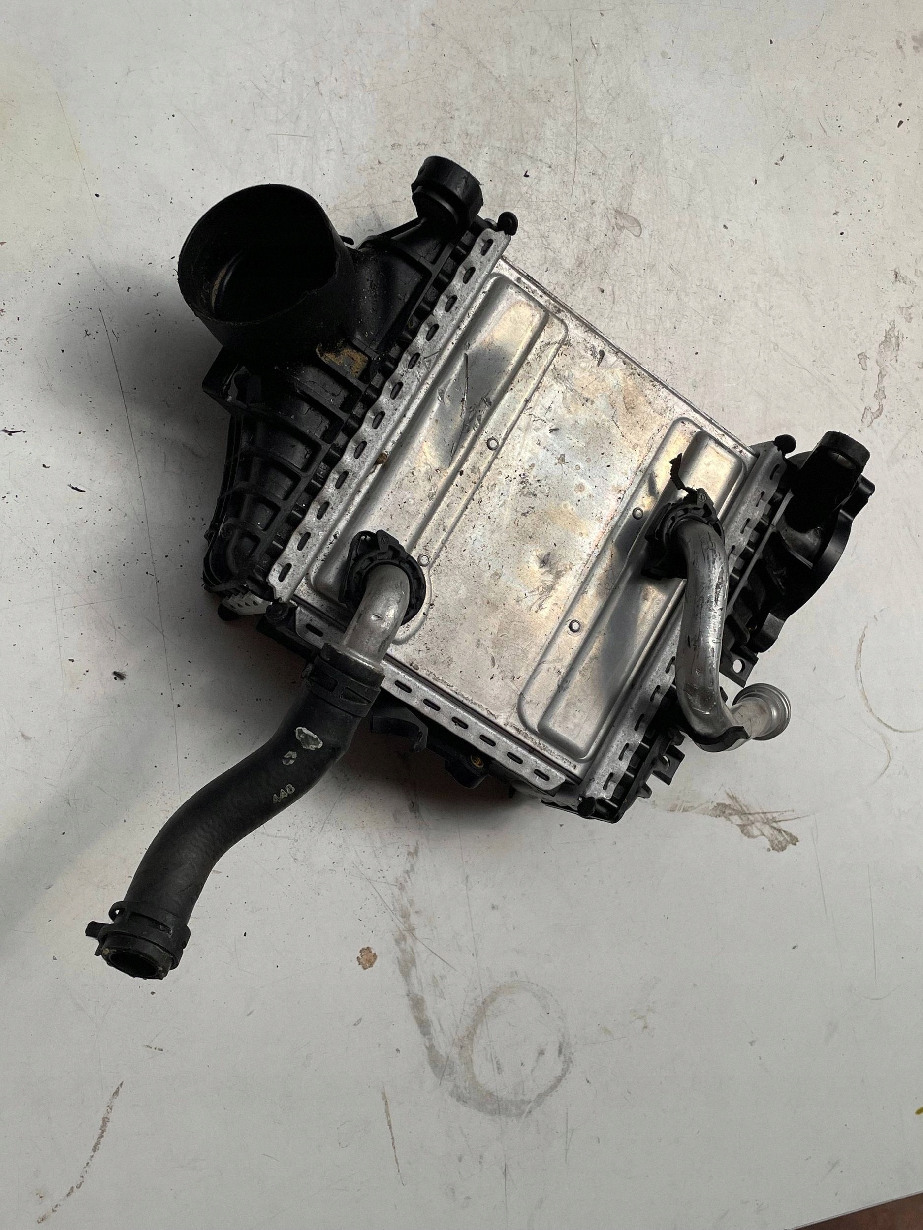 chladič intercooler Mercedes BENZ A6540103404 !J