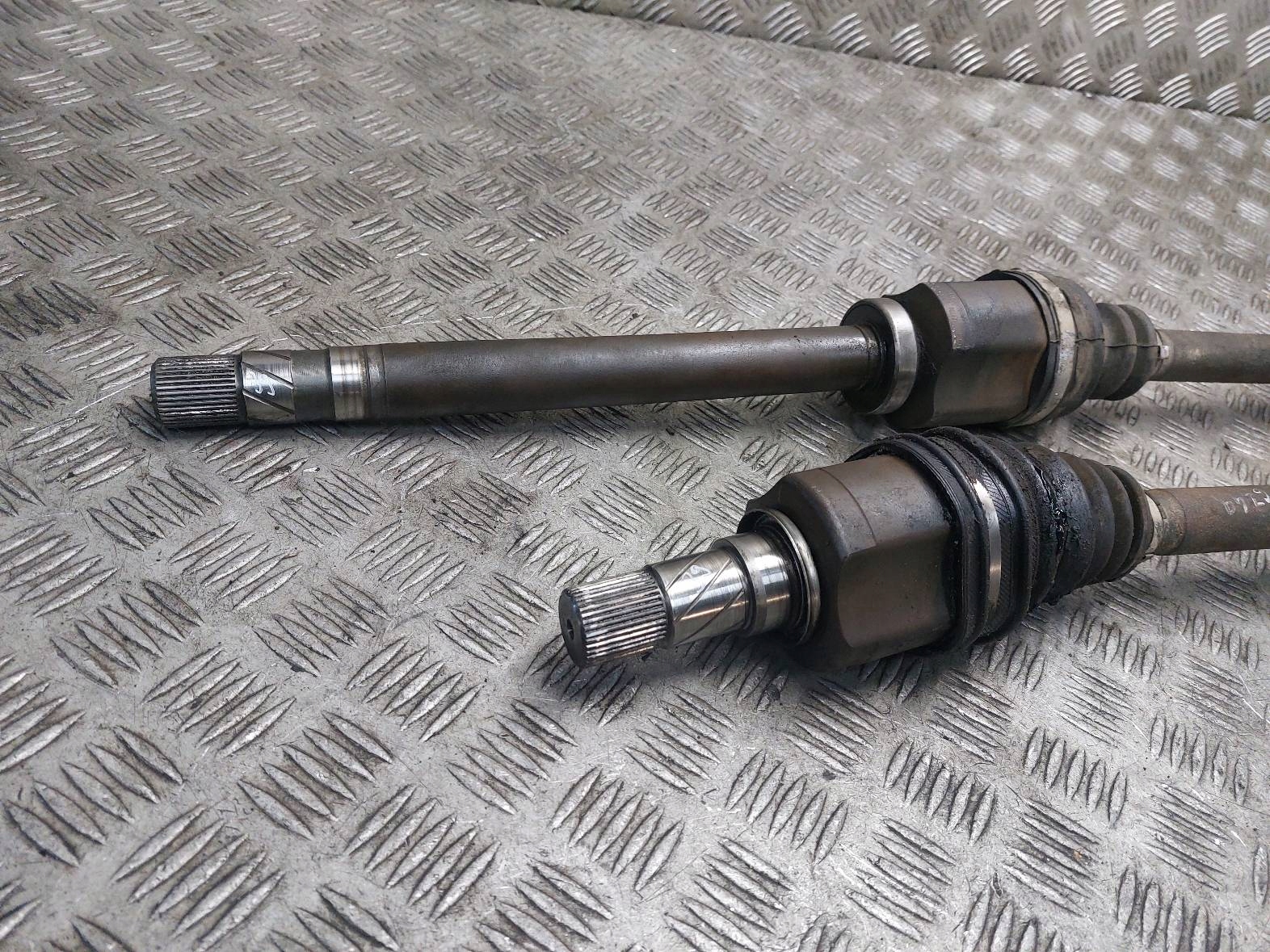 semi-axis left front + right front 5B RENAULT MEGANE II 1.9 DCI