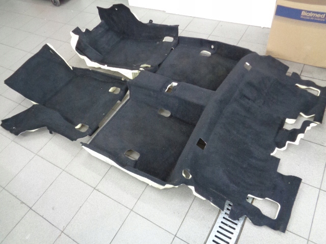 ковер MERCEDES GLA H247 2019-