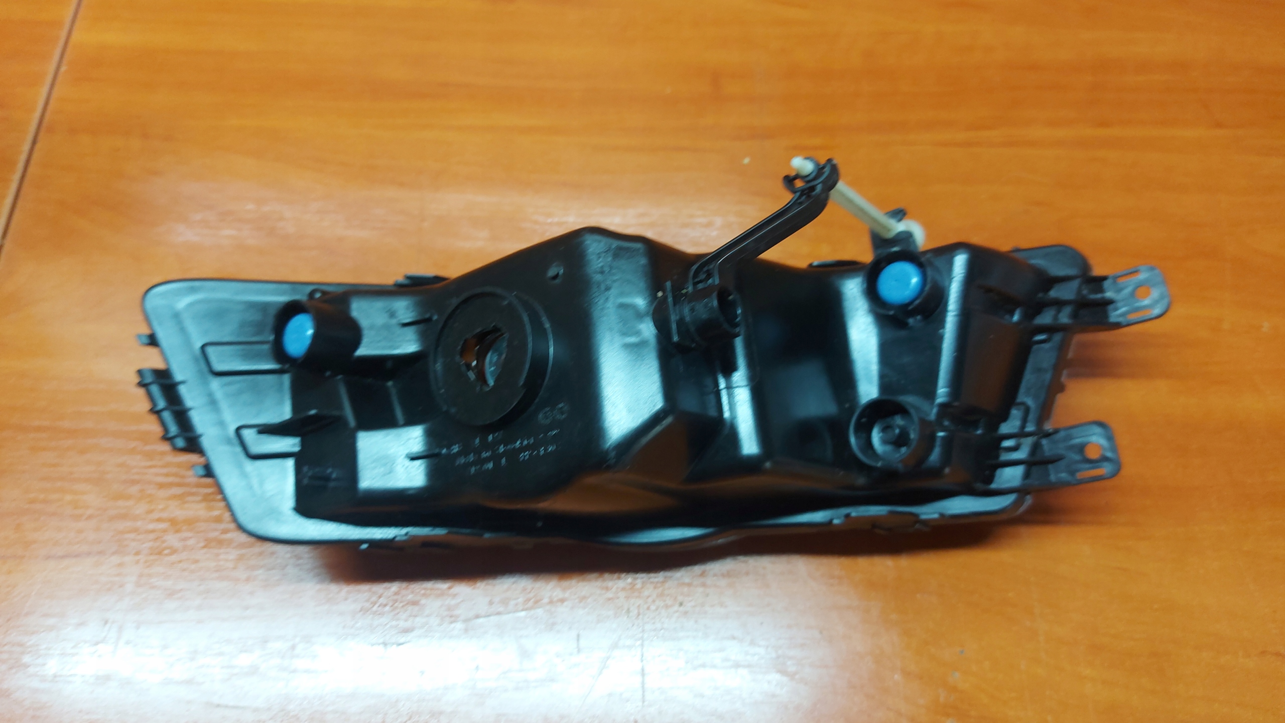 fog light left front SKODA OCTAVIA III 13-17
