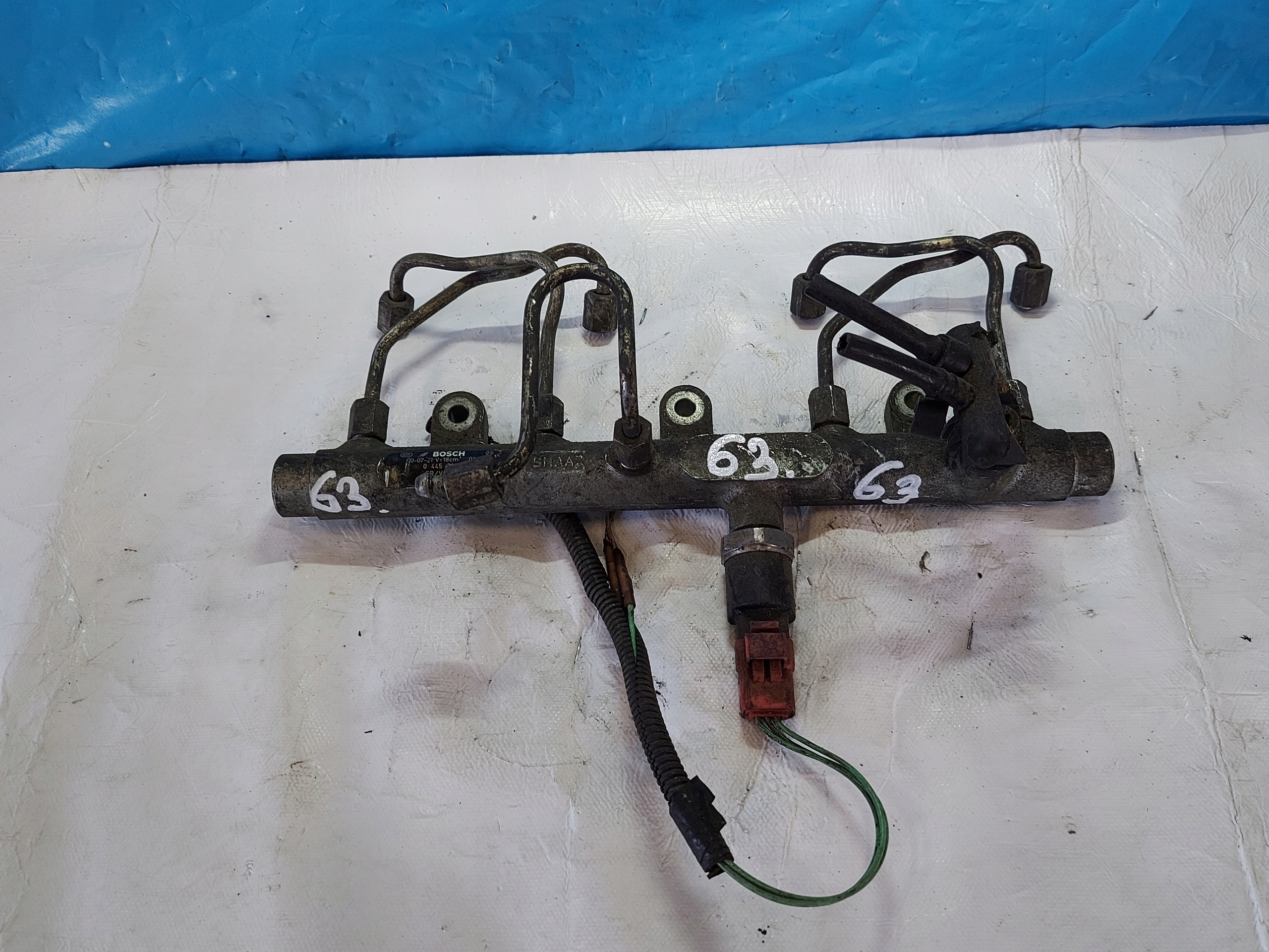 Rampe injection BERLINGO 2.0 HDI 0445214019
