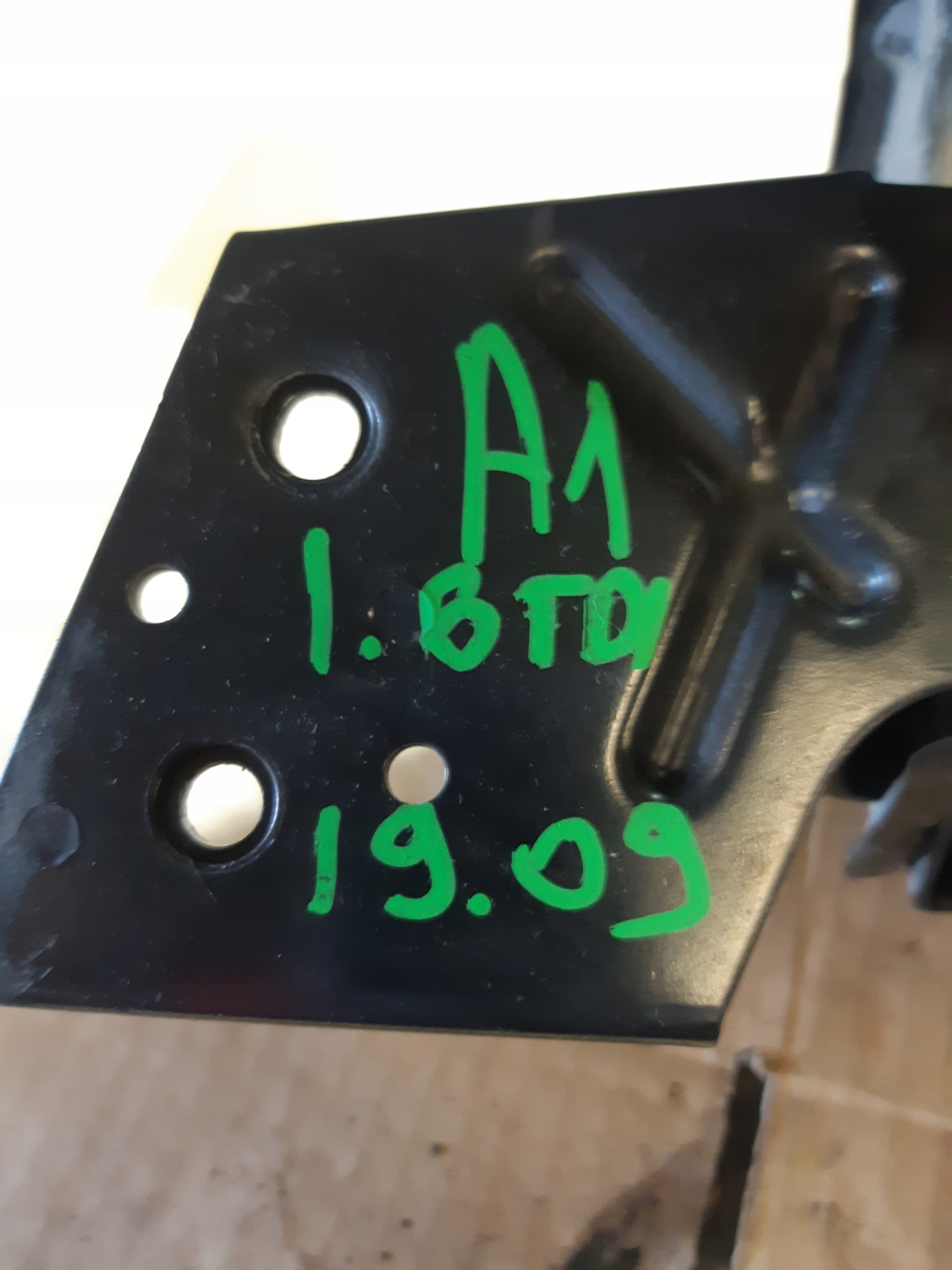 AUDI A1 8X 1.6 TDI brake booster control unit ABS 6R0907379BB
