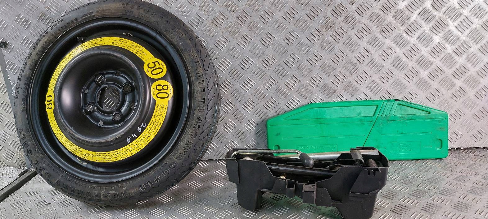 КОМПЛЕКТ ДЛЯ РЕМОНТА КОЛЕС + SEAT CORDOBA И