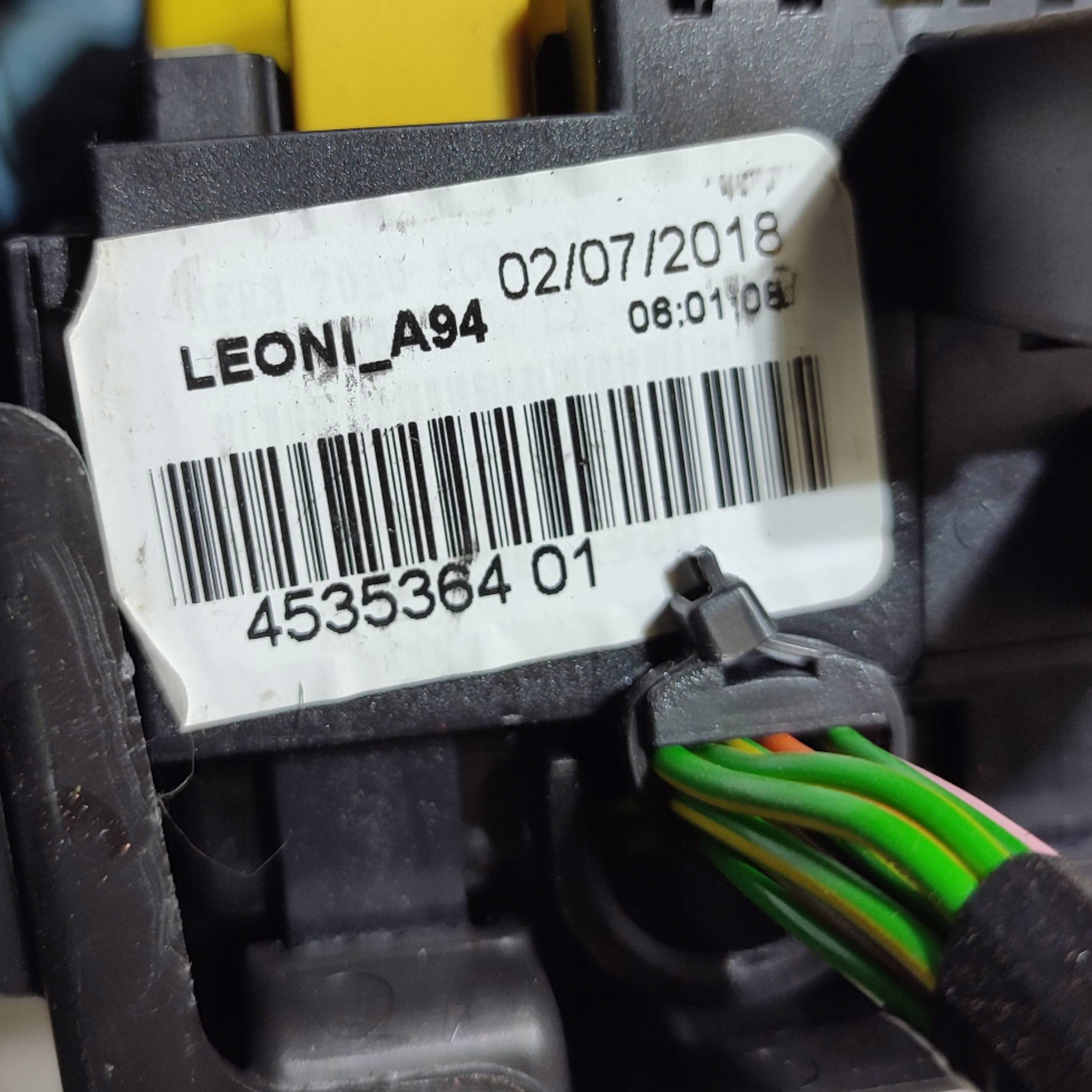 Peugeot 2008 and 2018 relay compartment bezpiecznkow