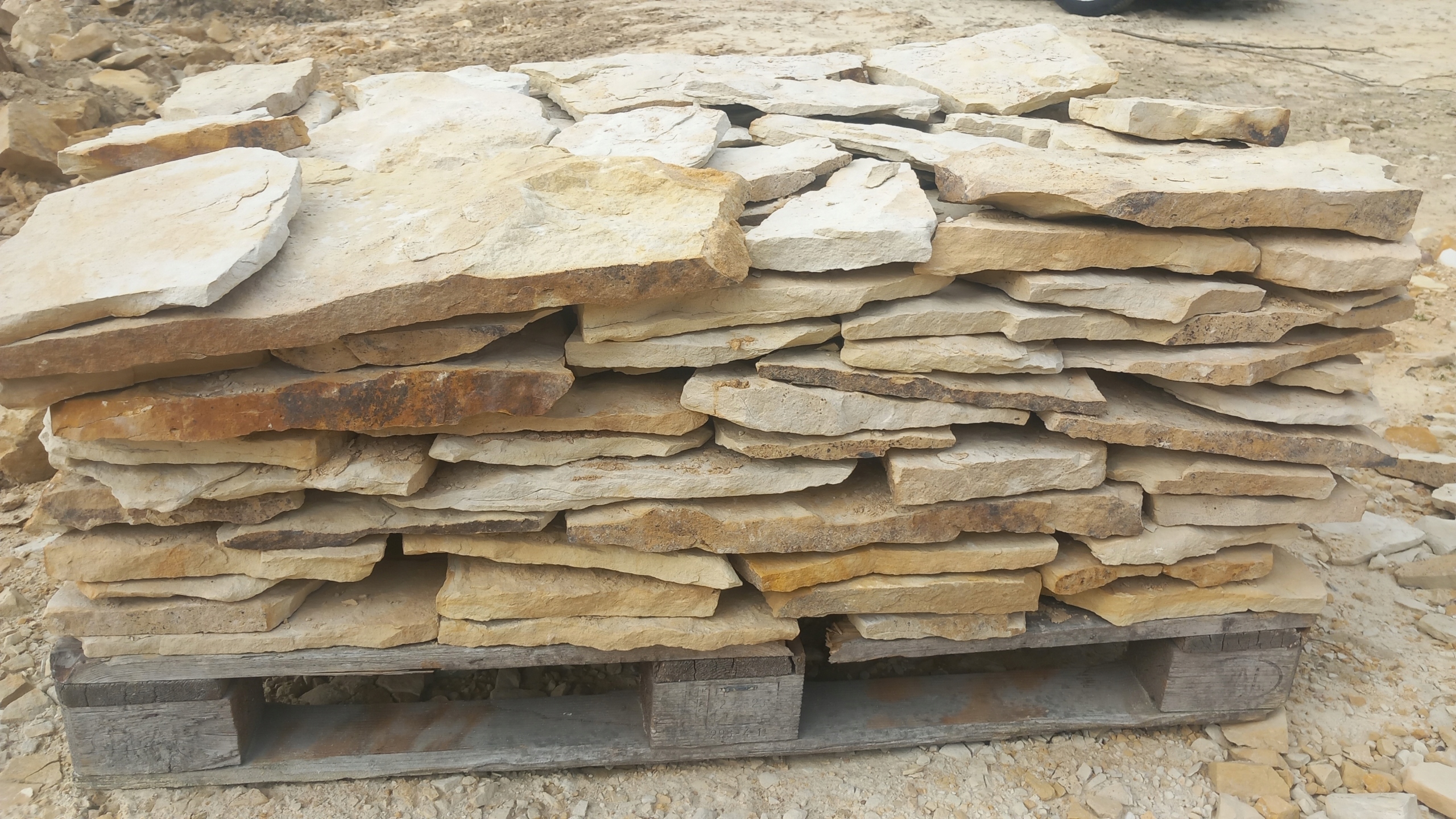 kamień nieregularny PIASKOWIEC elewacyjny