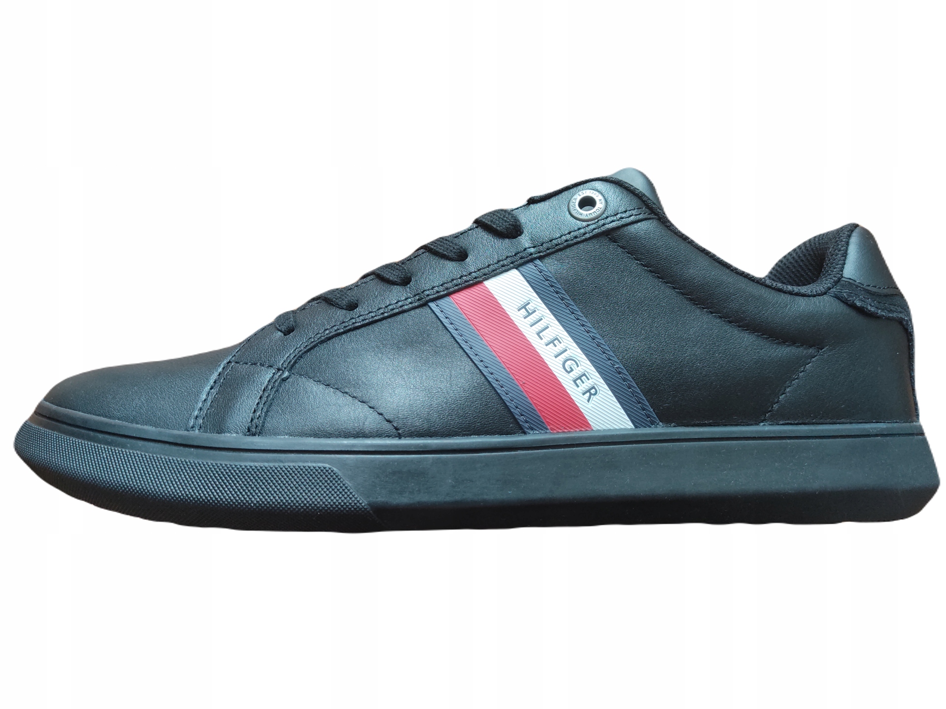 

Tommy Hilfiger Essential Leather Sneakersy r. 46
