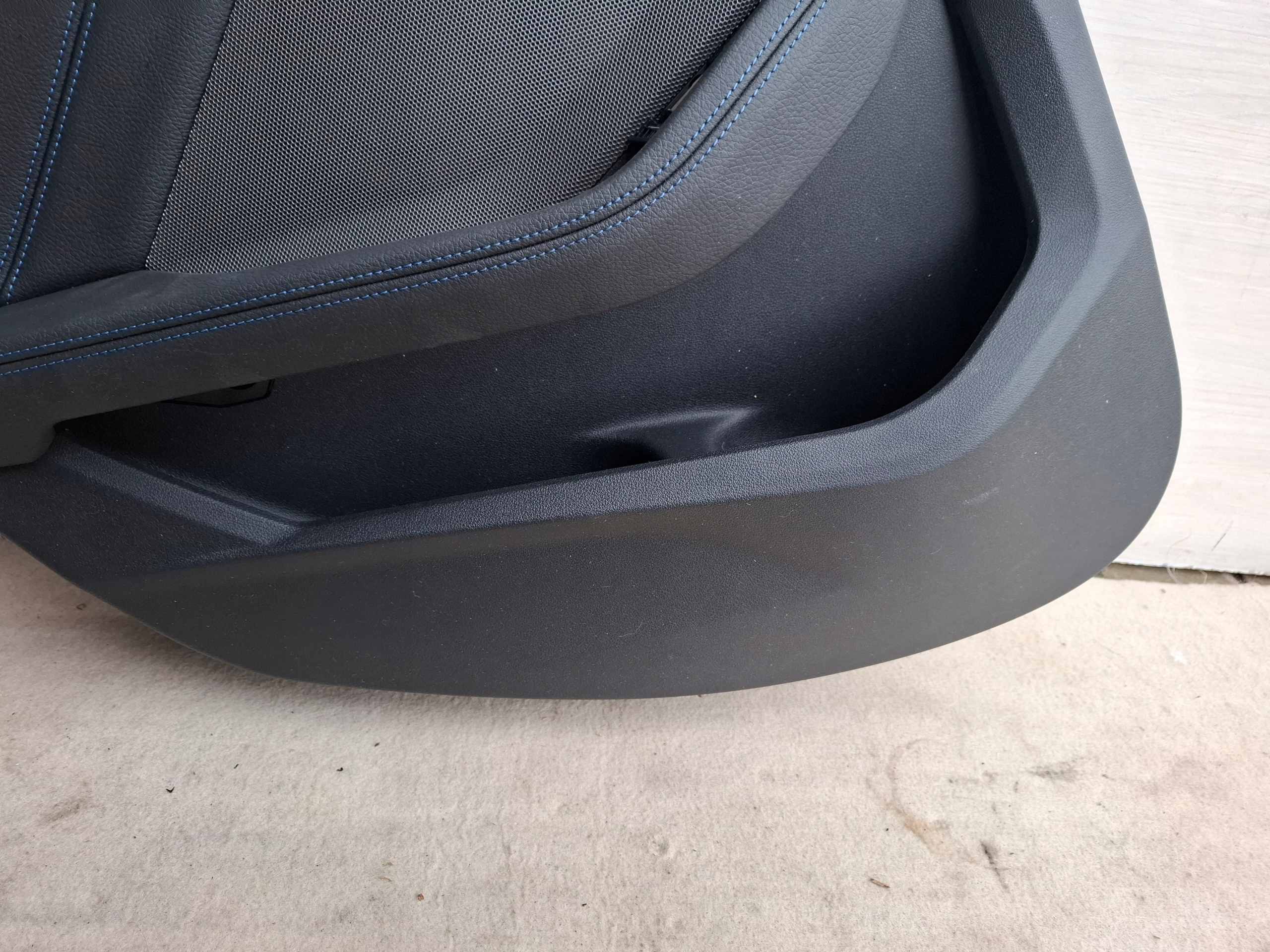 side door rear part left BMW 2 F44 24r
