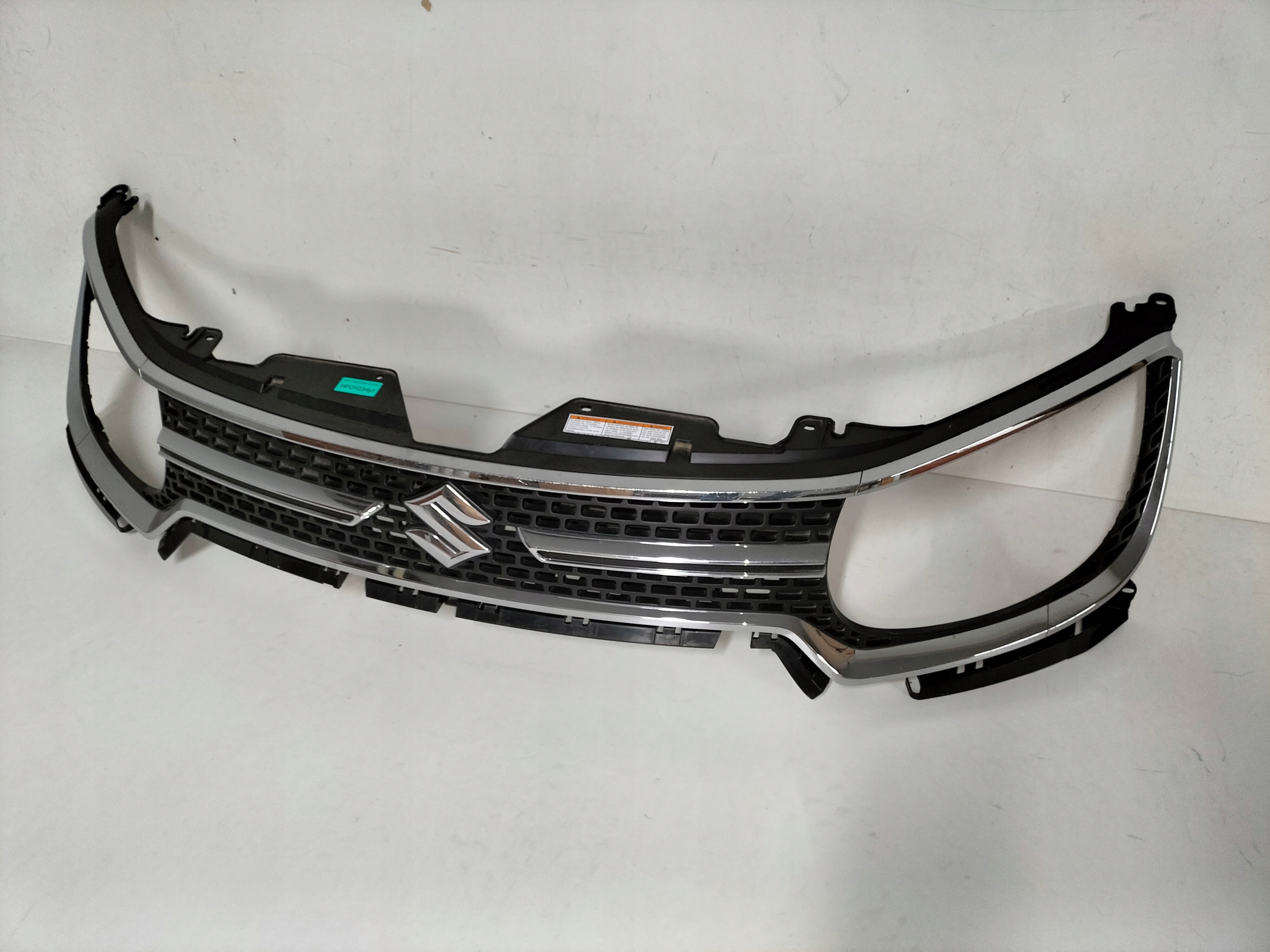 grille grid grill SUZUKI IGNIS III 16