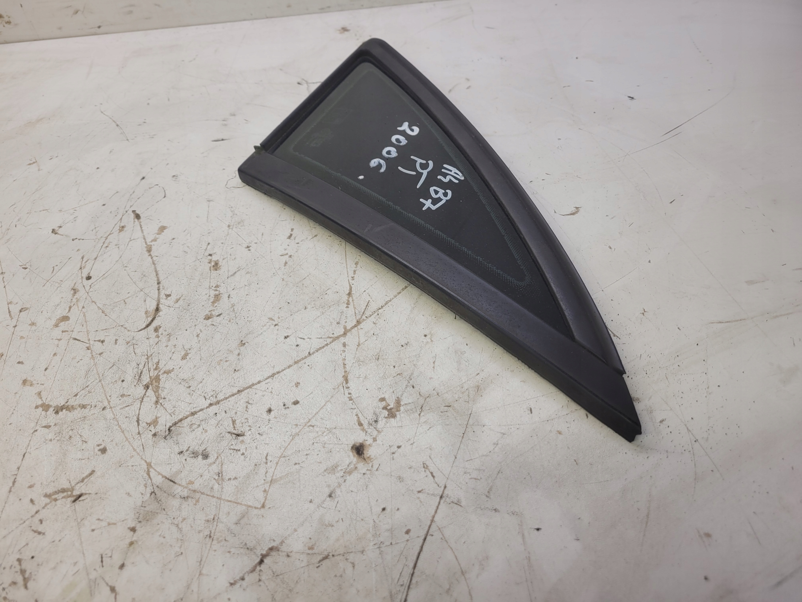 window bodywork AUDI A4 B7 sedan right rear part 2006R