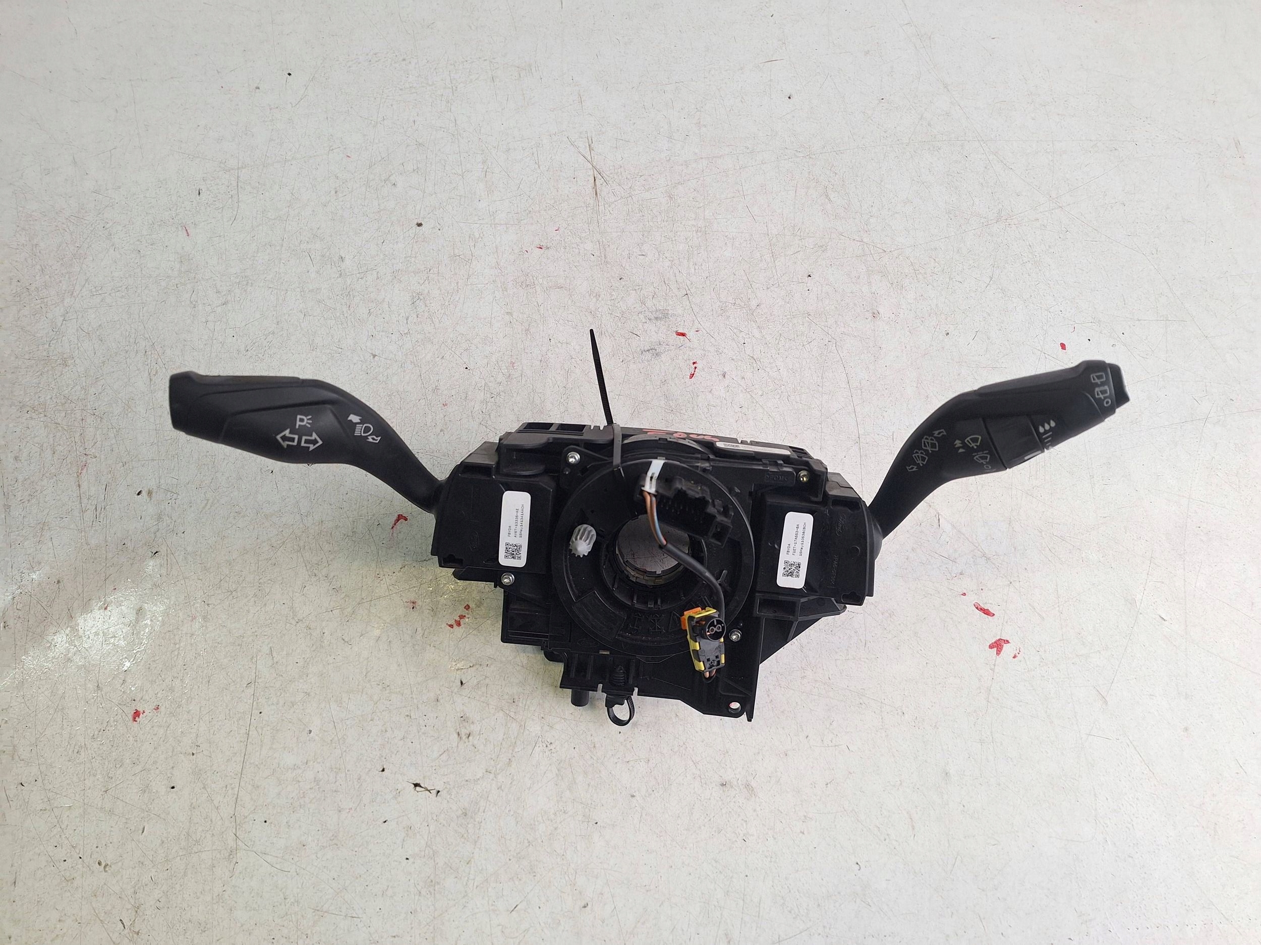 FORD FOCUS MK3 HB LIFT 14-18 DEVIO LUCI TERGICRISTALLO TERGI