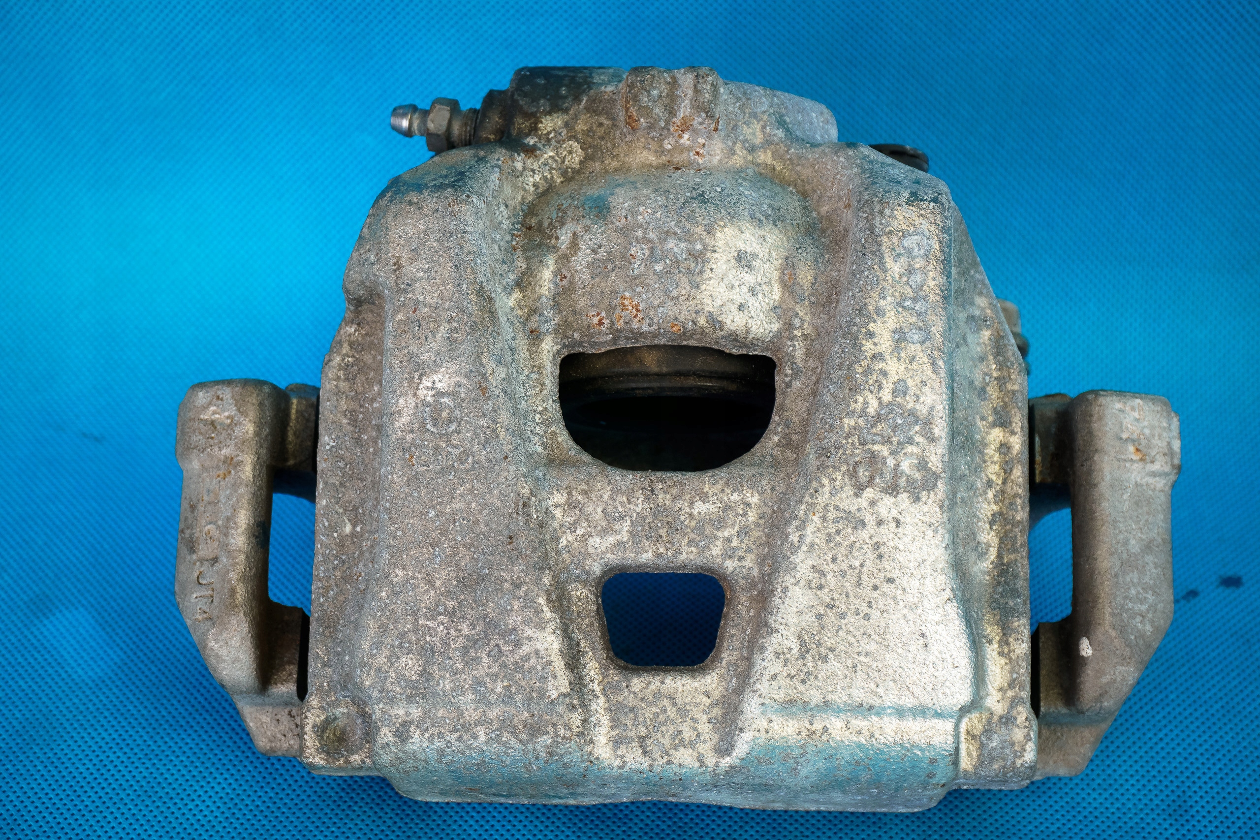 caliper brake front left Audi A4 8K A5 8T 8K0615105AB