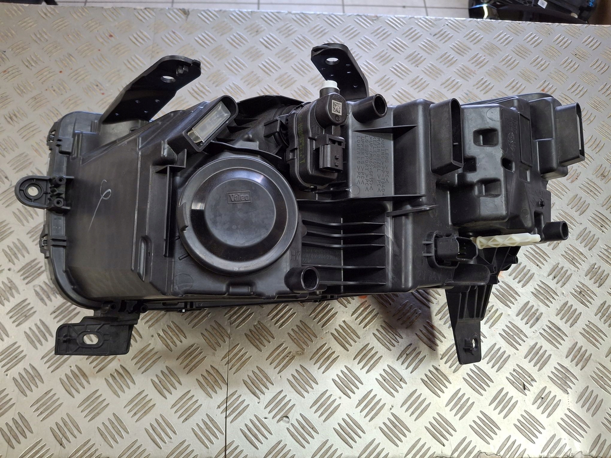 light right front FULL LED DACIA DUSTER III 2024R->