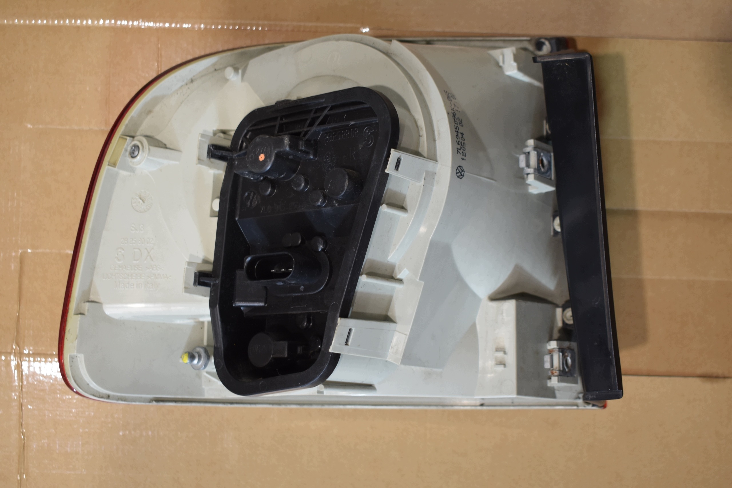 perfect condition light rear part rear right VW TOUAREG 1
