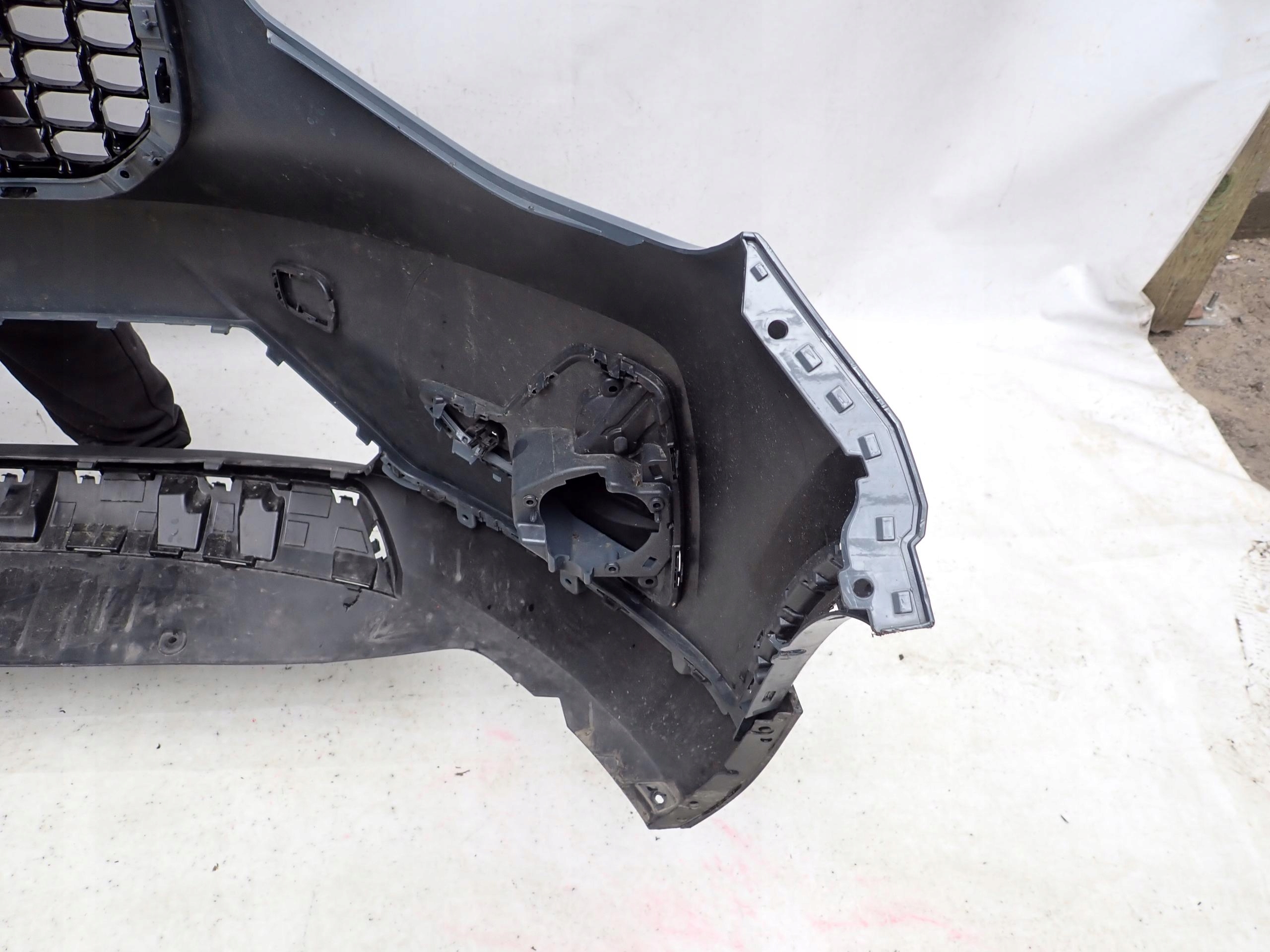 VOLVO XC40 LIFT 22- bumper front front 31690933