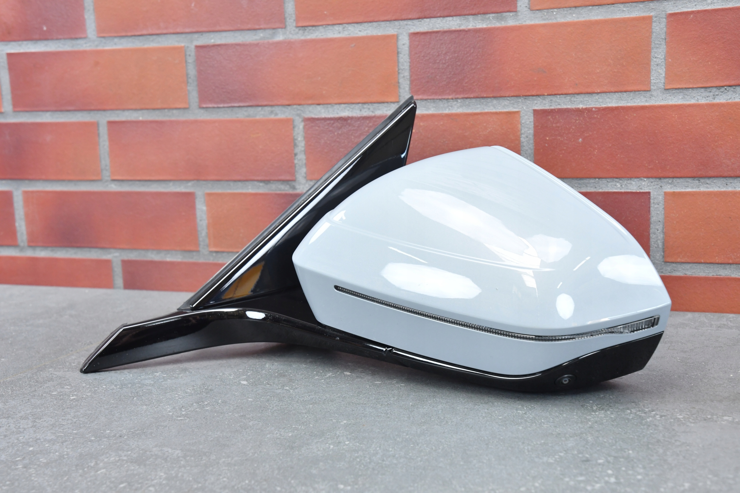 mirror left complete BMW 5 G60 G61 i5 KAMERA C4P BROOKLYN GRAU