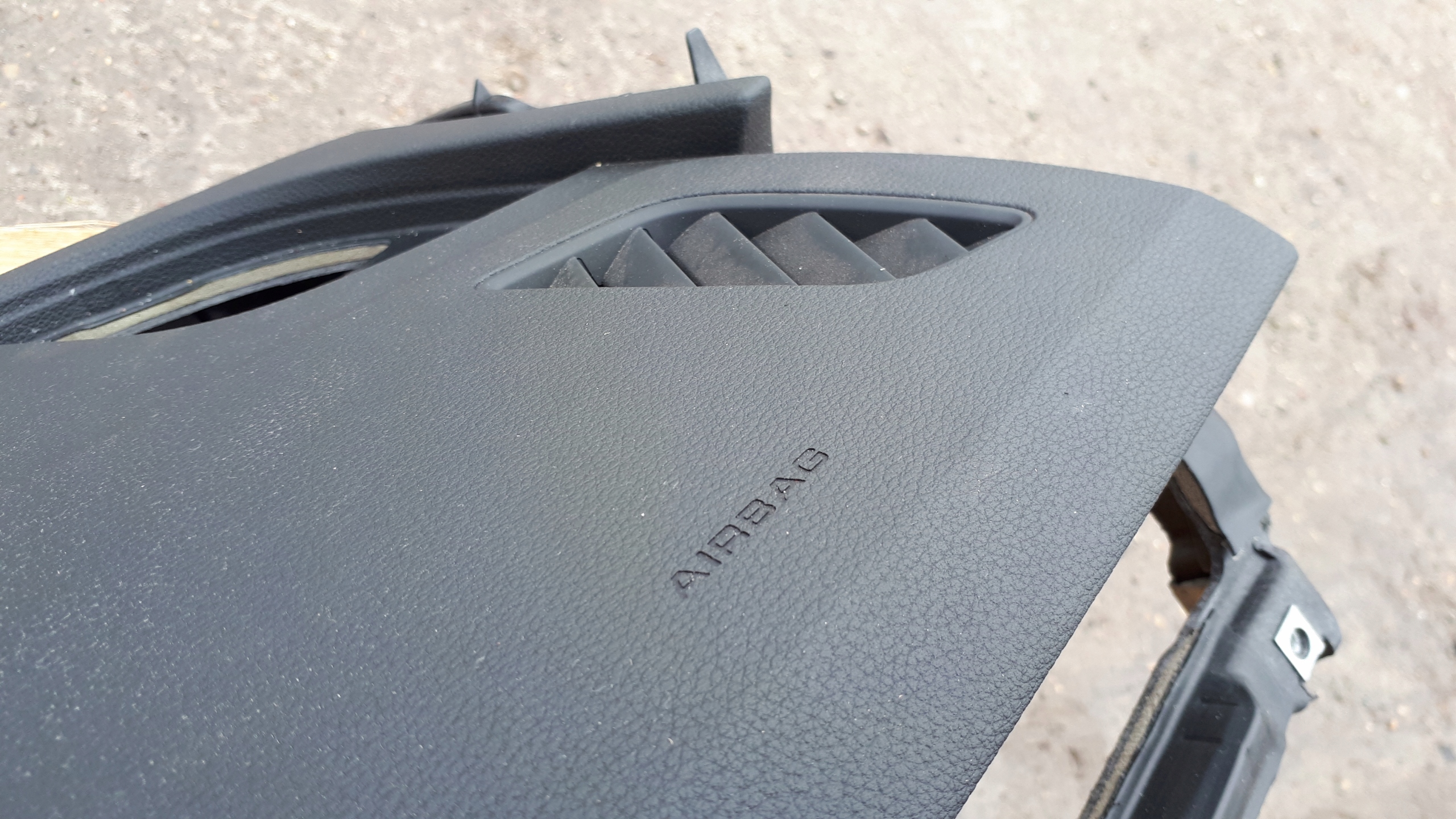 S4 B9 A4 8W cockpit console dashboard instrument panel EU