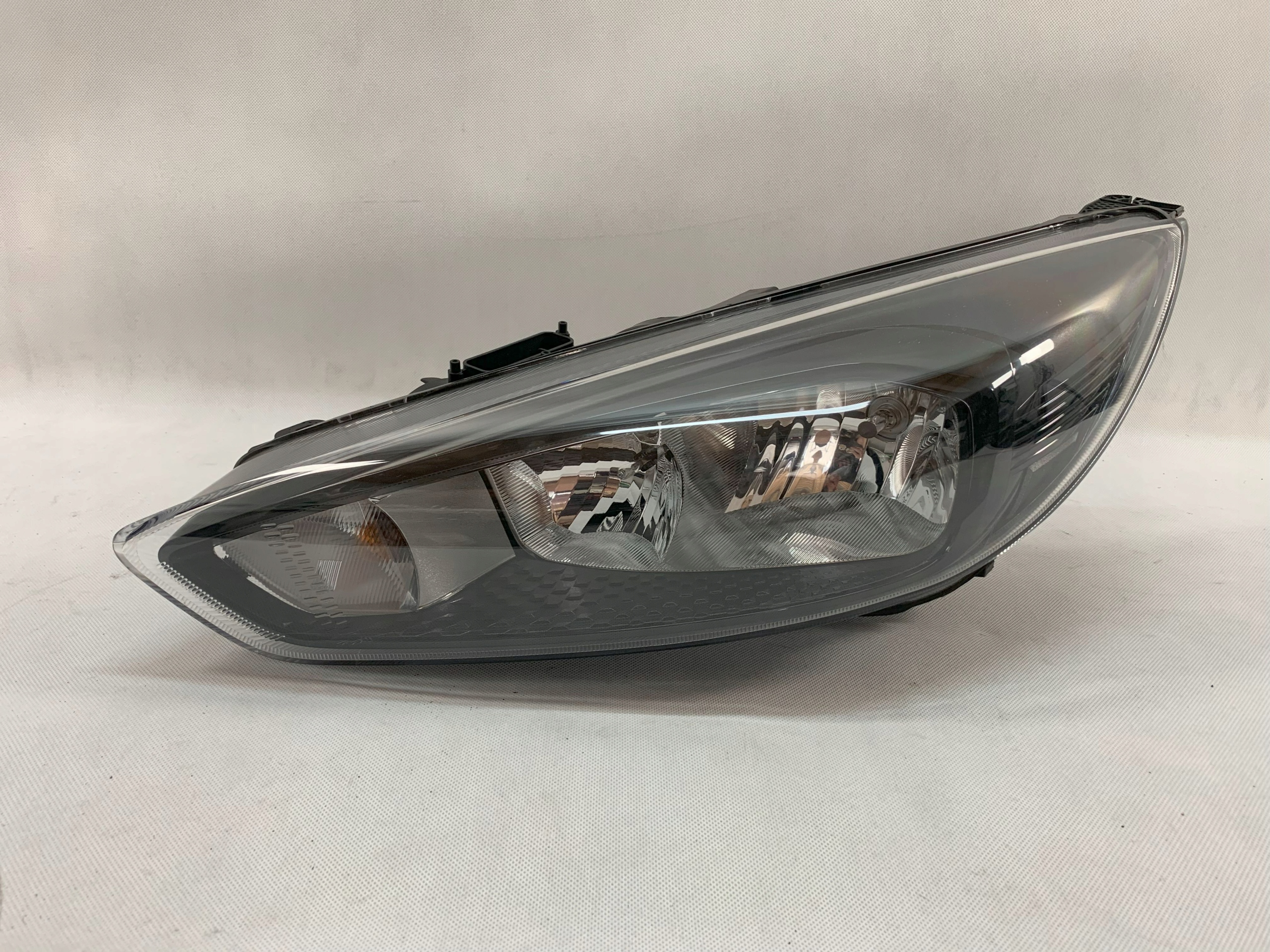 light left reflektor Ford Focus 3 III FL 14-18r F1EB-13W030-PC 05.25