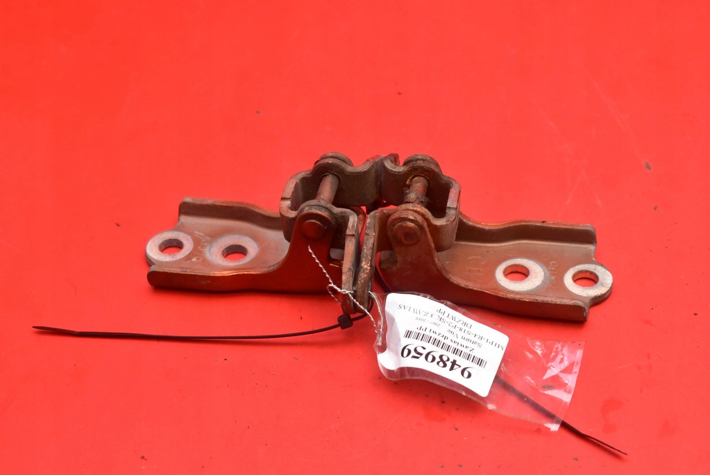hinge hinges door right front SATURN VUE 2 II 07-10