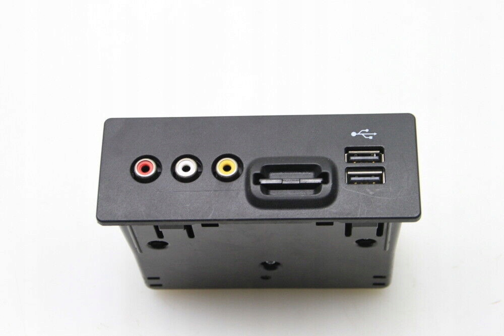 GNIAZDO PANEL USB BT4T14F014AE FORD MONDEO MK5