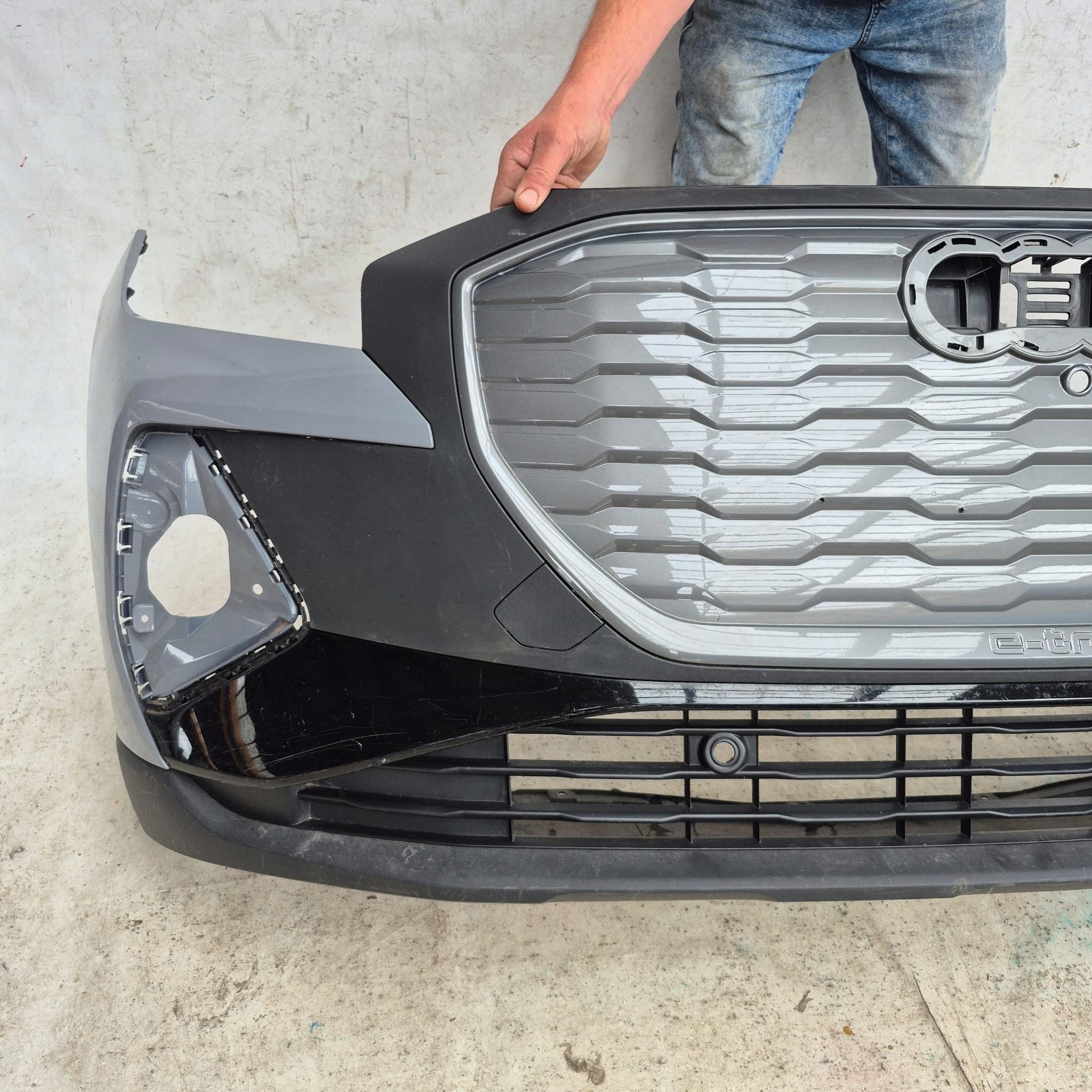 AUDI Q4 E-TRON 21-> bumper front front
