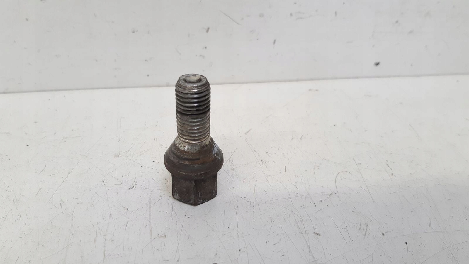 Szpilki Schrauben do der Räder aluminiowych Opel Corsa E 1,4