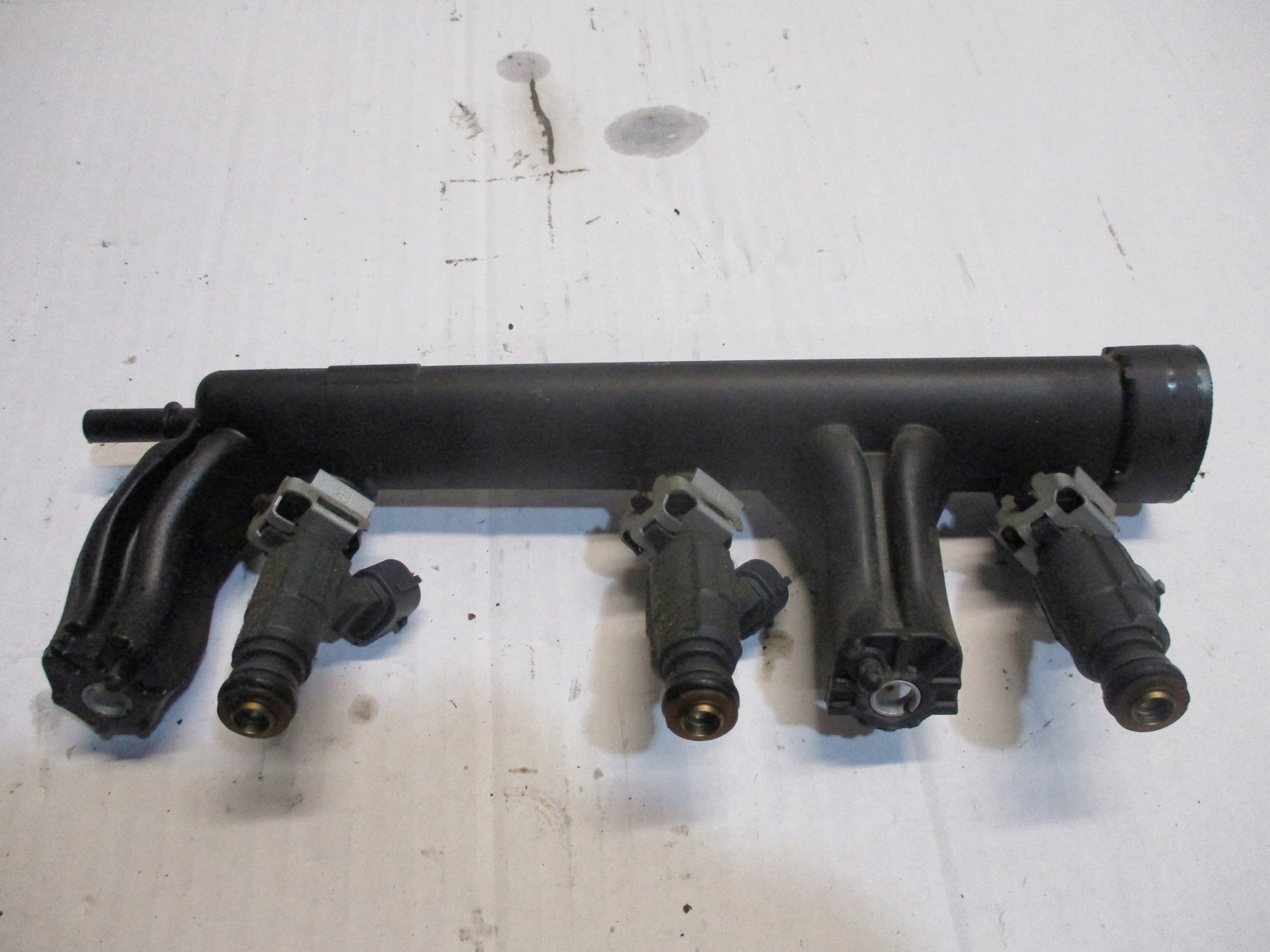 Rampe injection CITROEN C3 AIRCROSS 9816955780