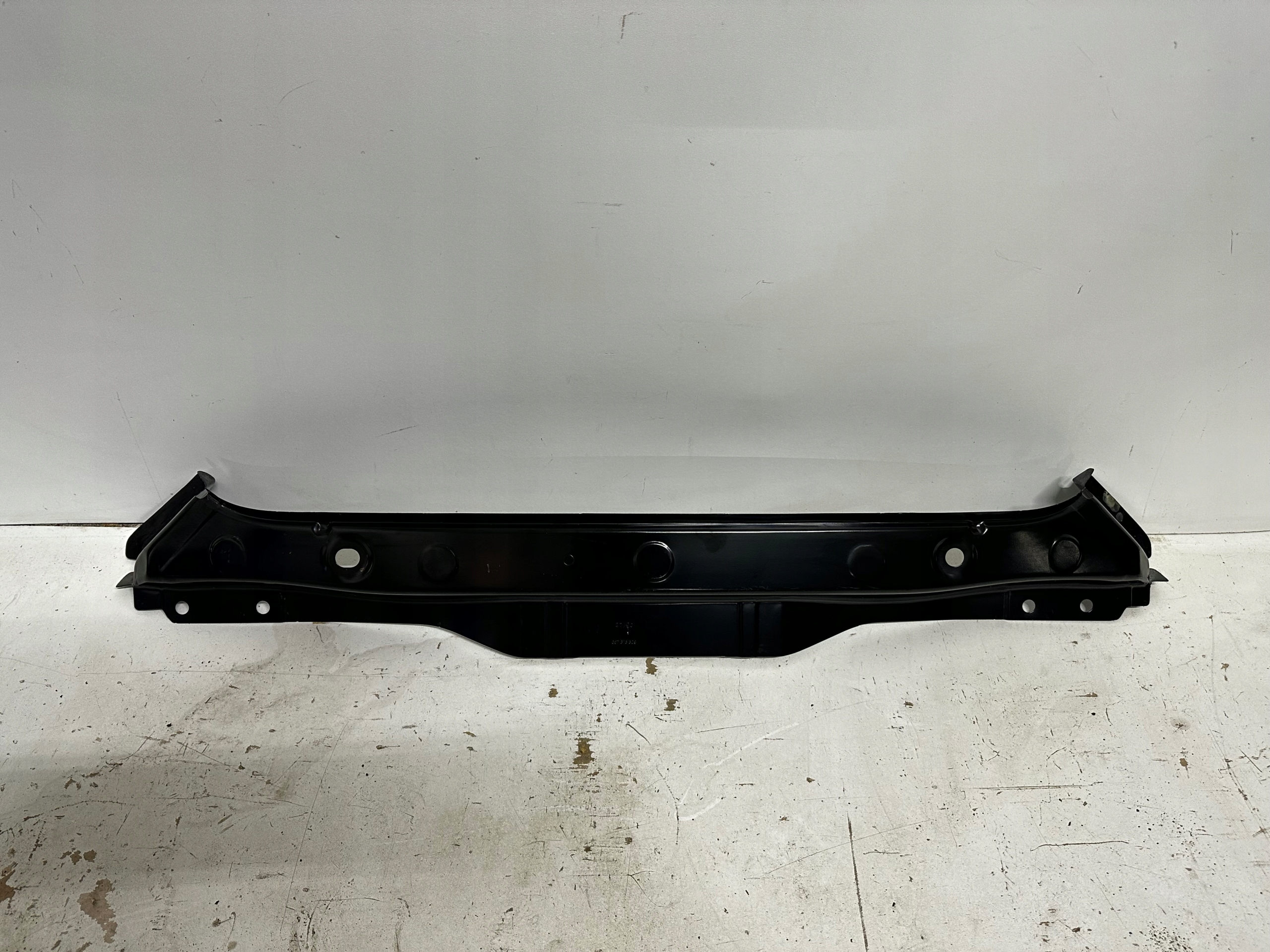 SKODA SCALA 657 PAS TYLNY ŚCIANKA TYŁ NOWY ORYG !