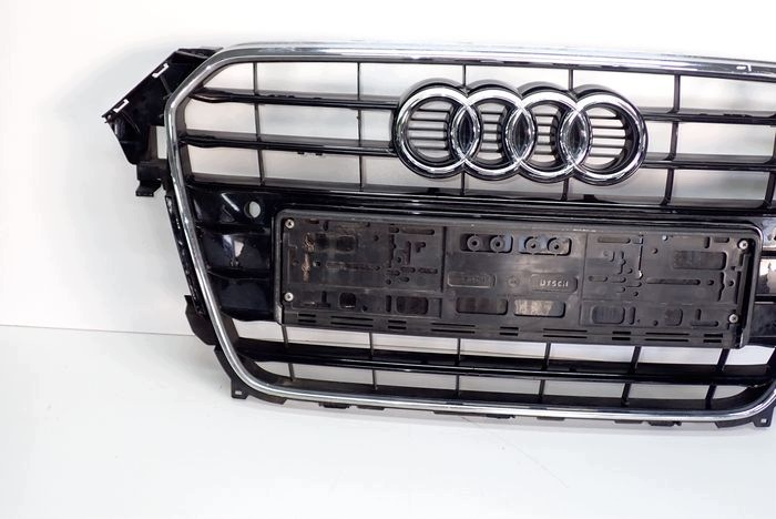 AUDI A4 B8 S-LINE 12- Grille 8K0853651F
