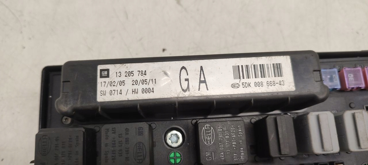 Module fusibles Opel Astra H