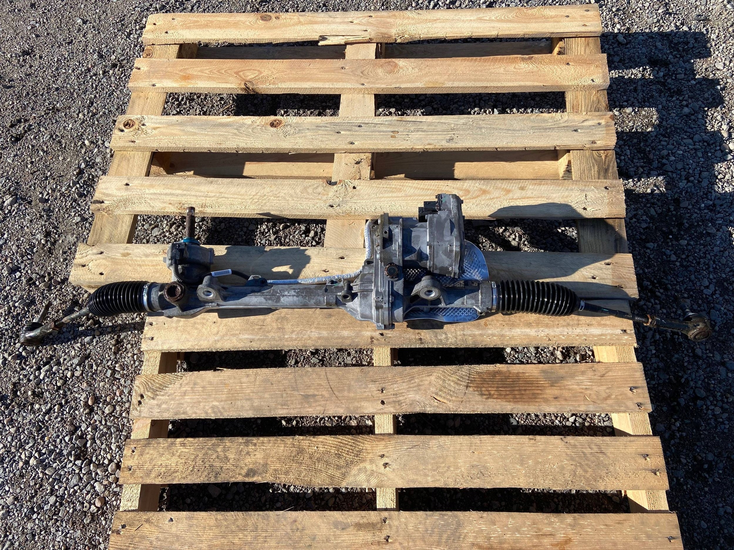 Boîter direction Boîter direction Ford Explorer 2011-2019