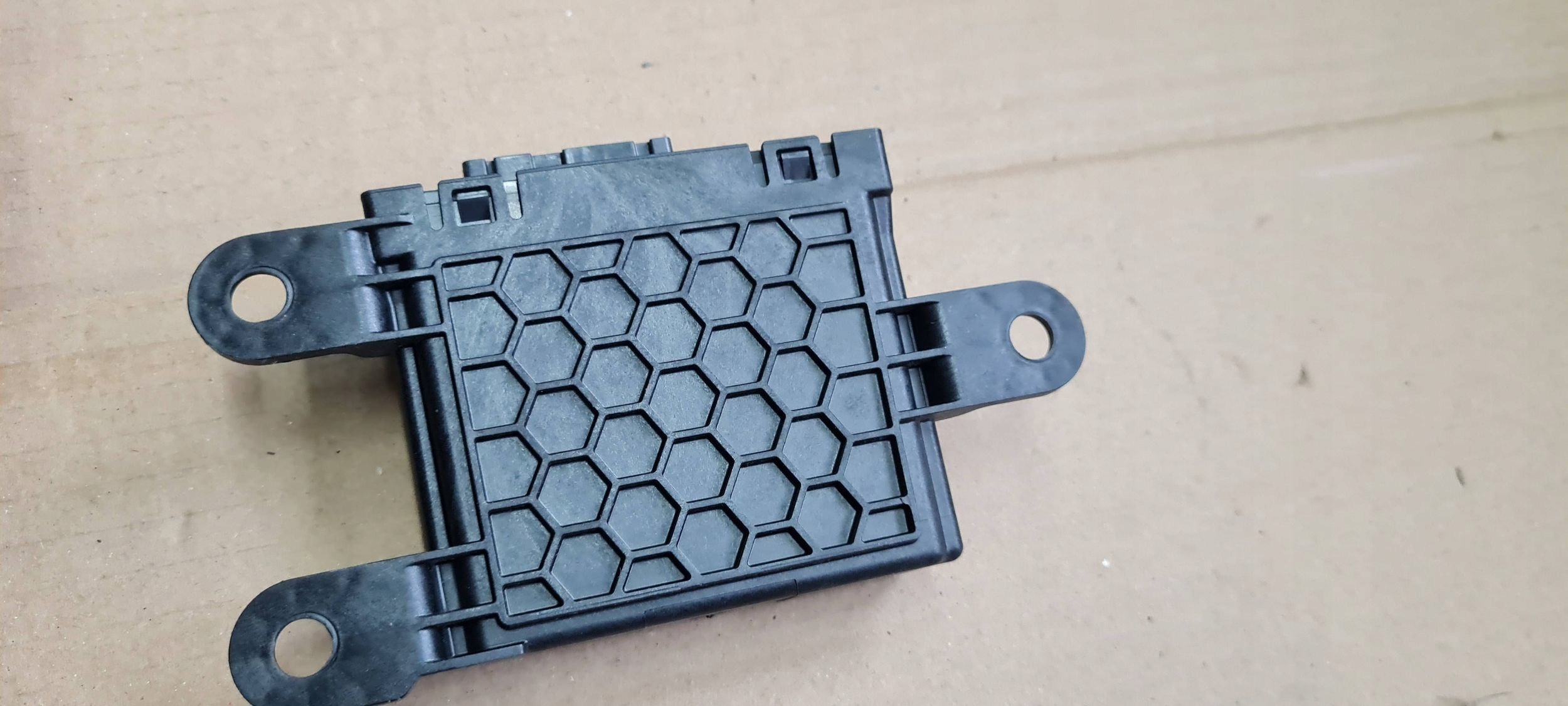 Chrysler Pacifica 2022 module control unit GATEWAY 68536453AA