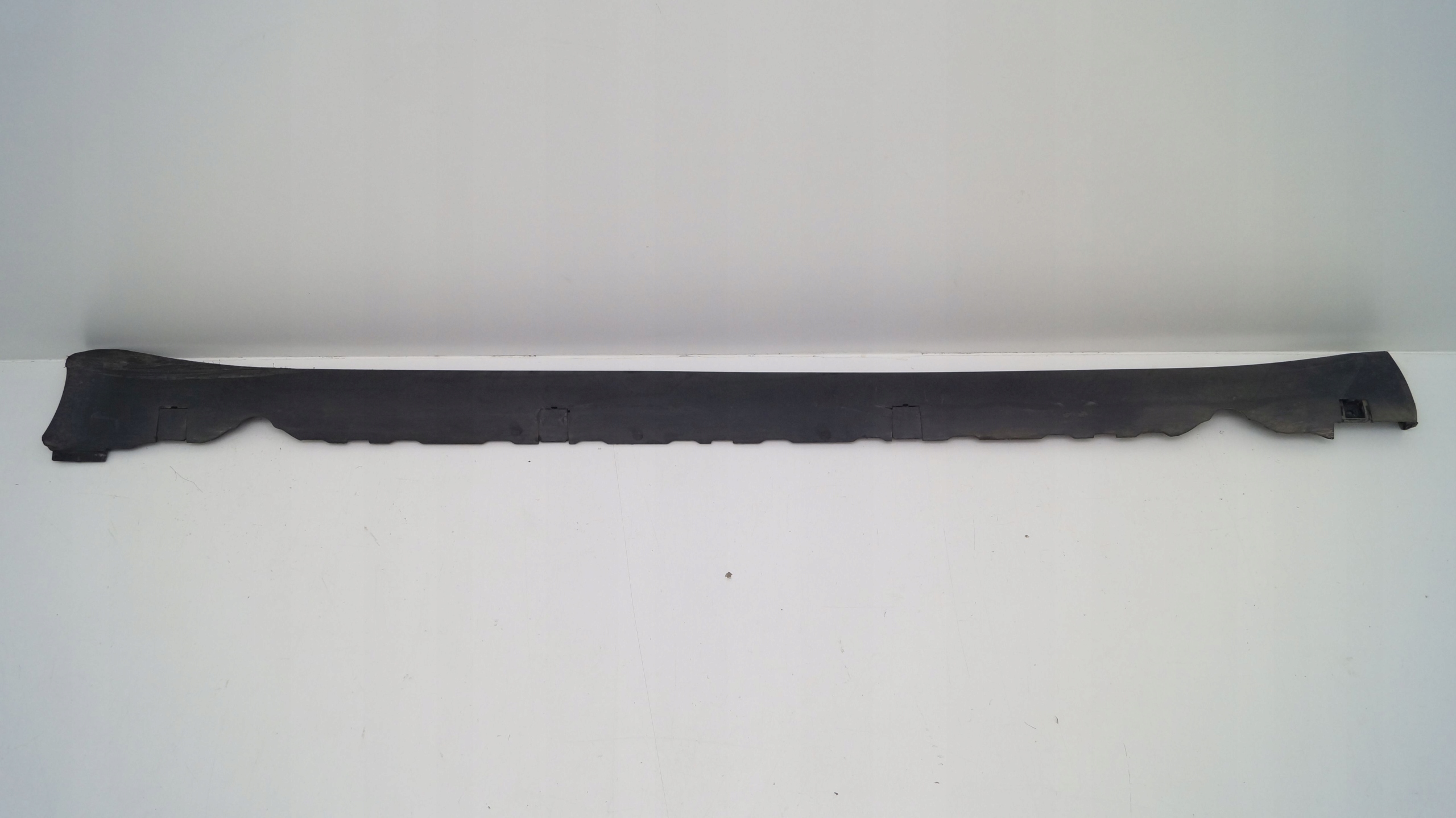 1089829-00-D - ТЕСЛА 3 III 17-23 ДОБРО ПОЖАЛОВАТЬ ПЕДАЛЬ ПРАВЫЙ ПОРОГ T