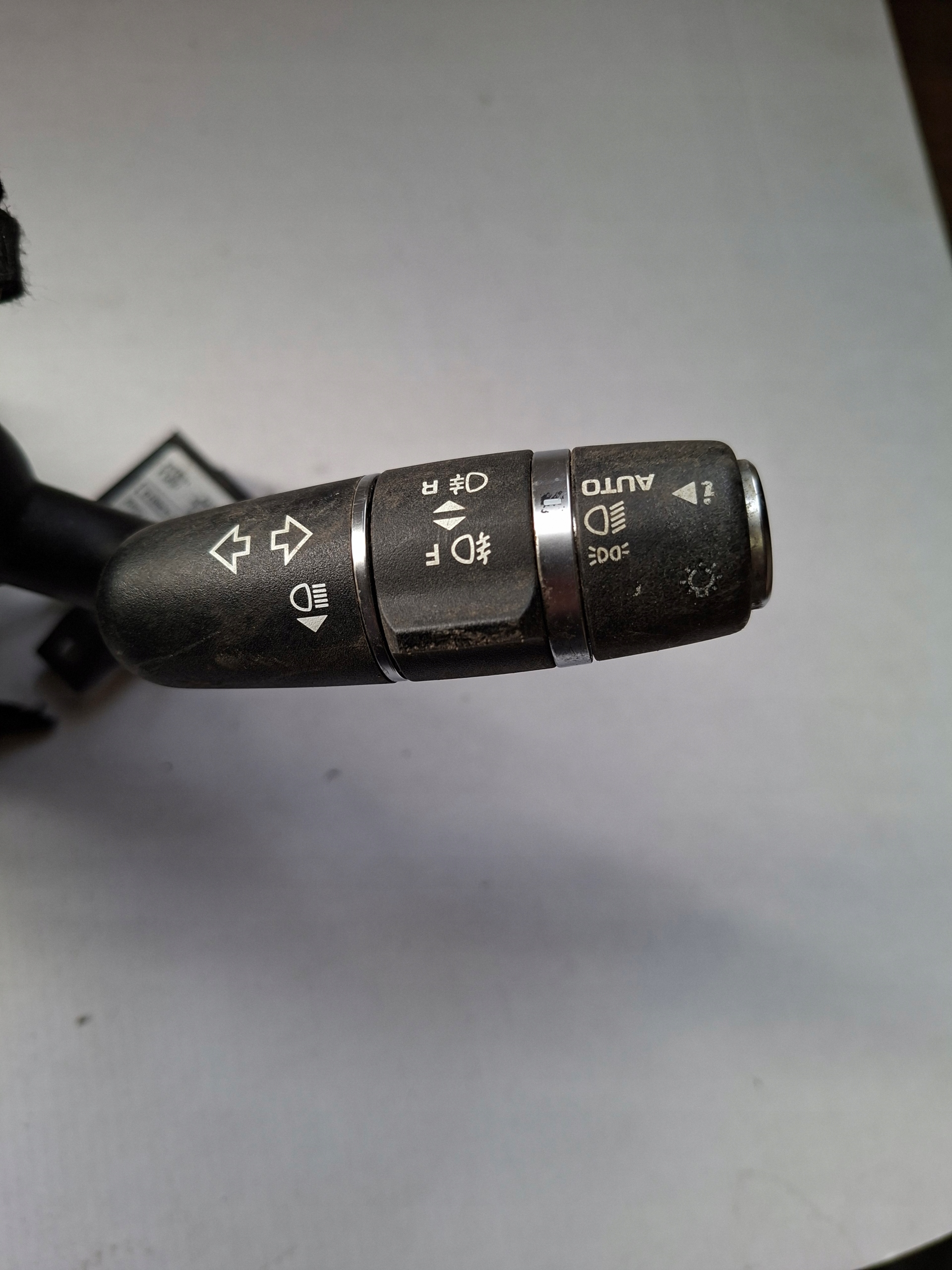 control switch ZWIJAK ring LAND ROVER DISCOVERY BJ323F973BB