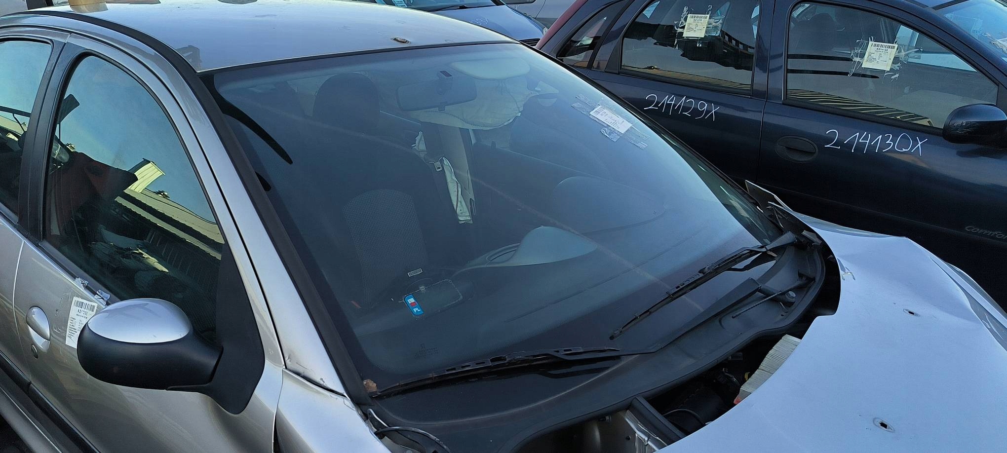 window front iron PEUGEOT 206