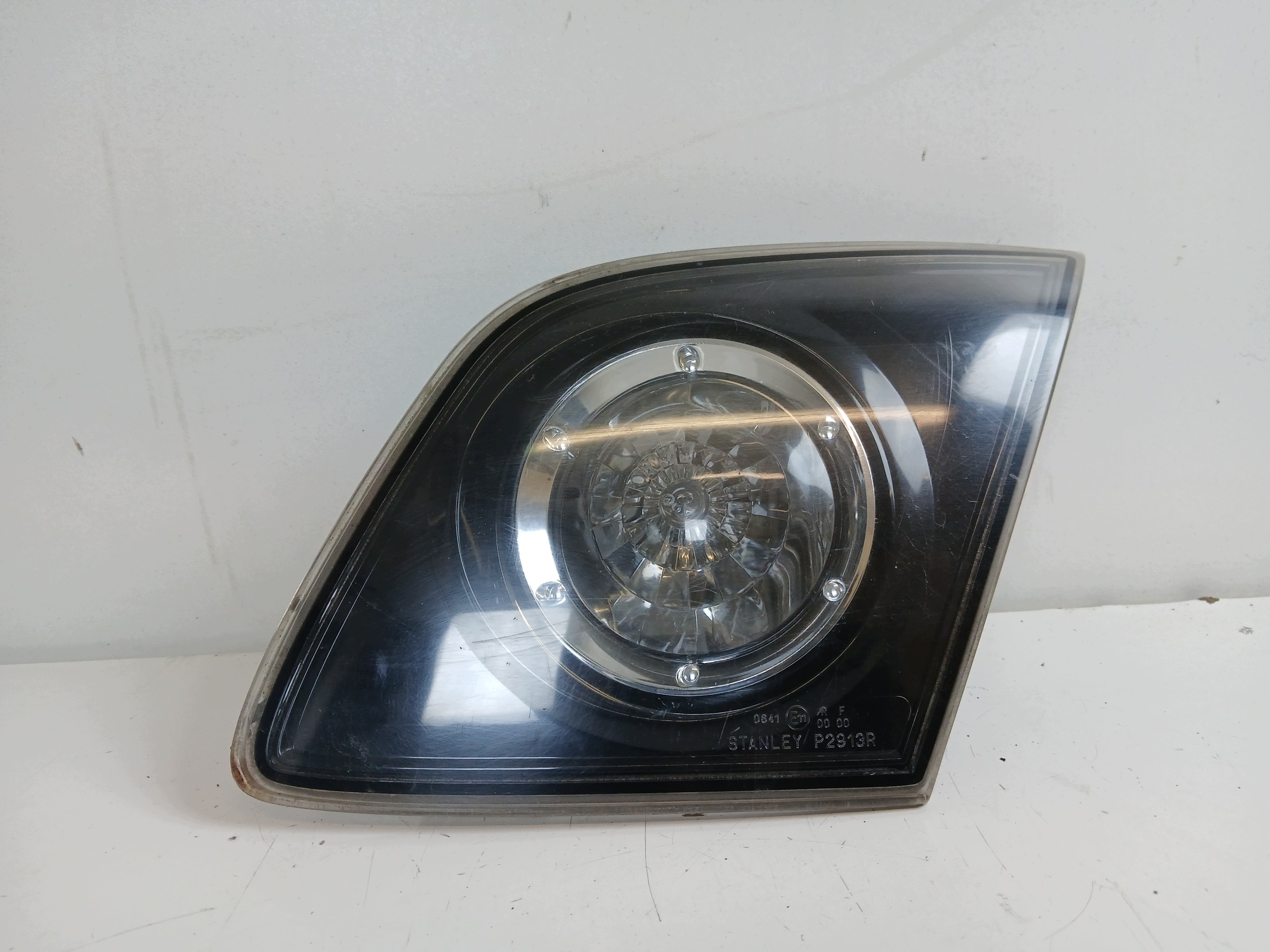 MAZDA 3 BK and LIFT light left rear part trunk door