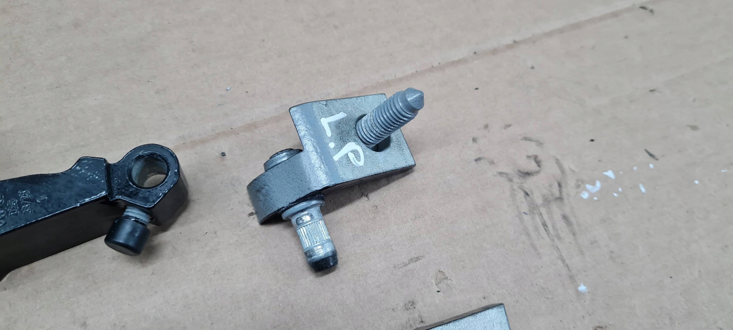SQ5 80A Q5 LIFT hinge hinges door left left front SPORTBACK KOMPLET LY9T
