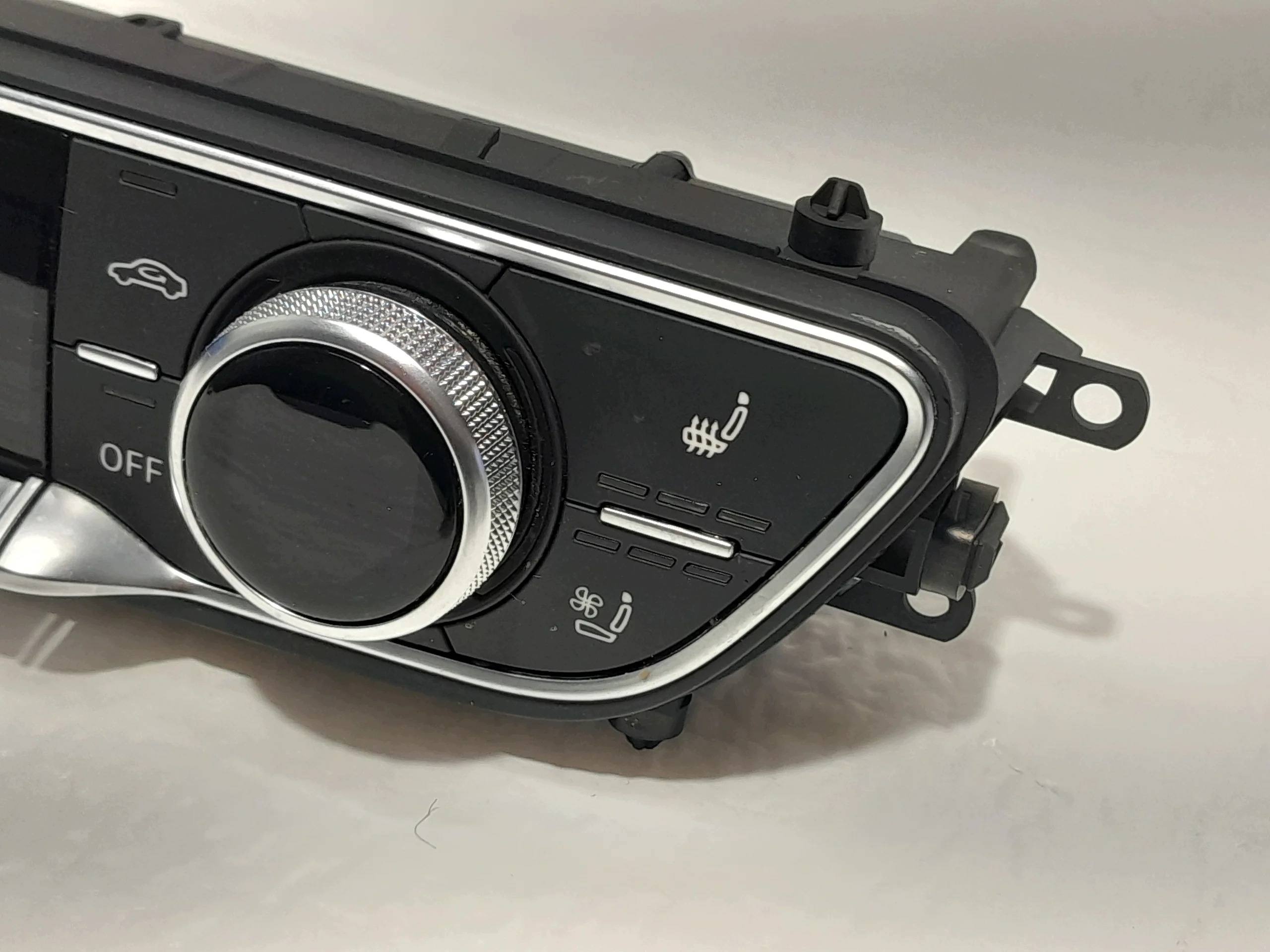 AUDI A4 B9 LIFT COMANDI CLIMA BOCCHETTE 8W0820043AQ