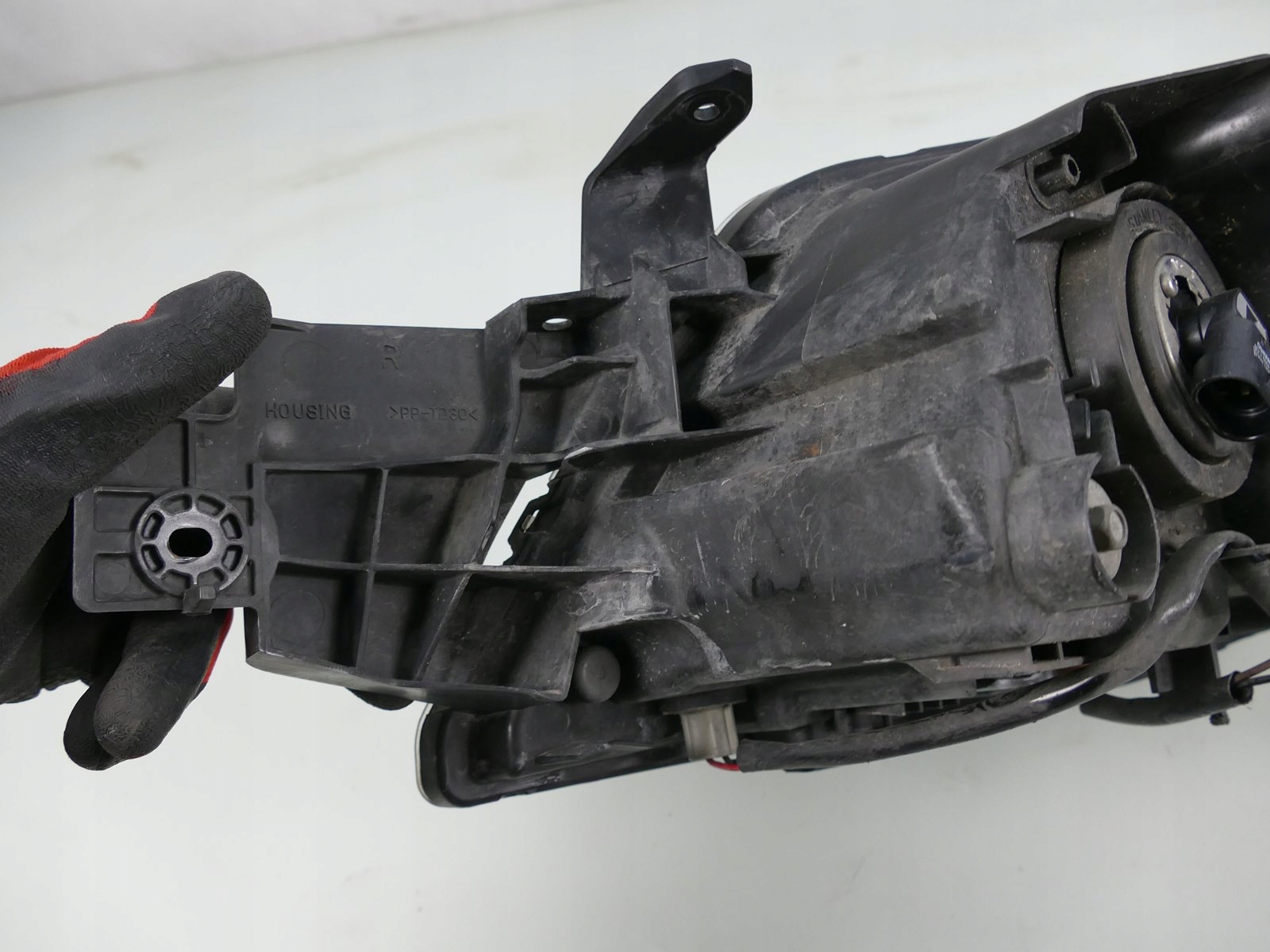 light right front front Mitsubishi OUTLANDER and lift 2003-07r. Europa