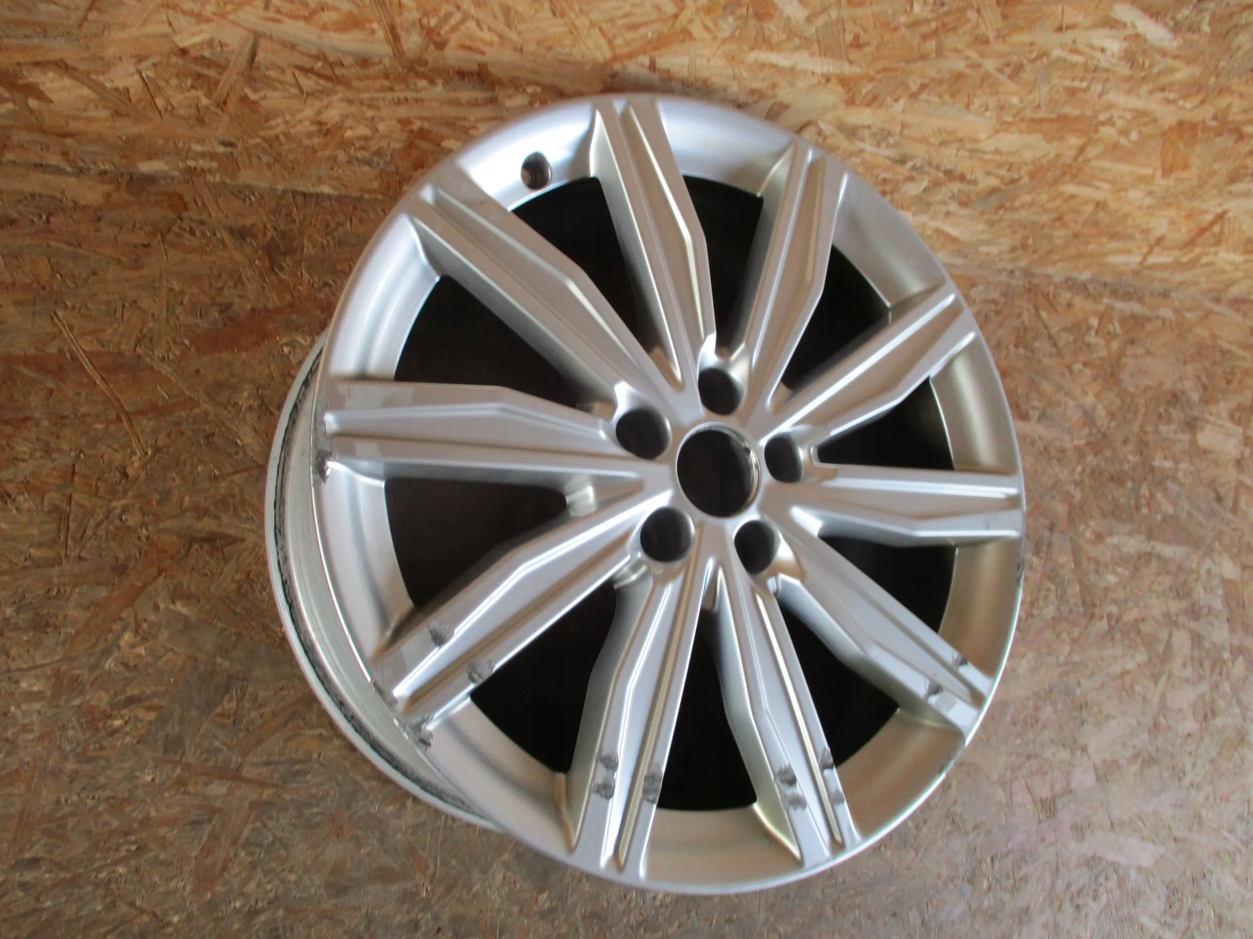 disk hliníkový AUDI A6 C8 8Jx19 ET39 5x112