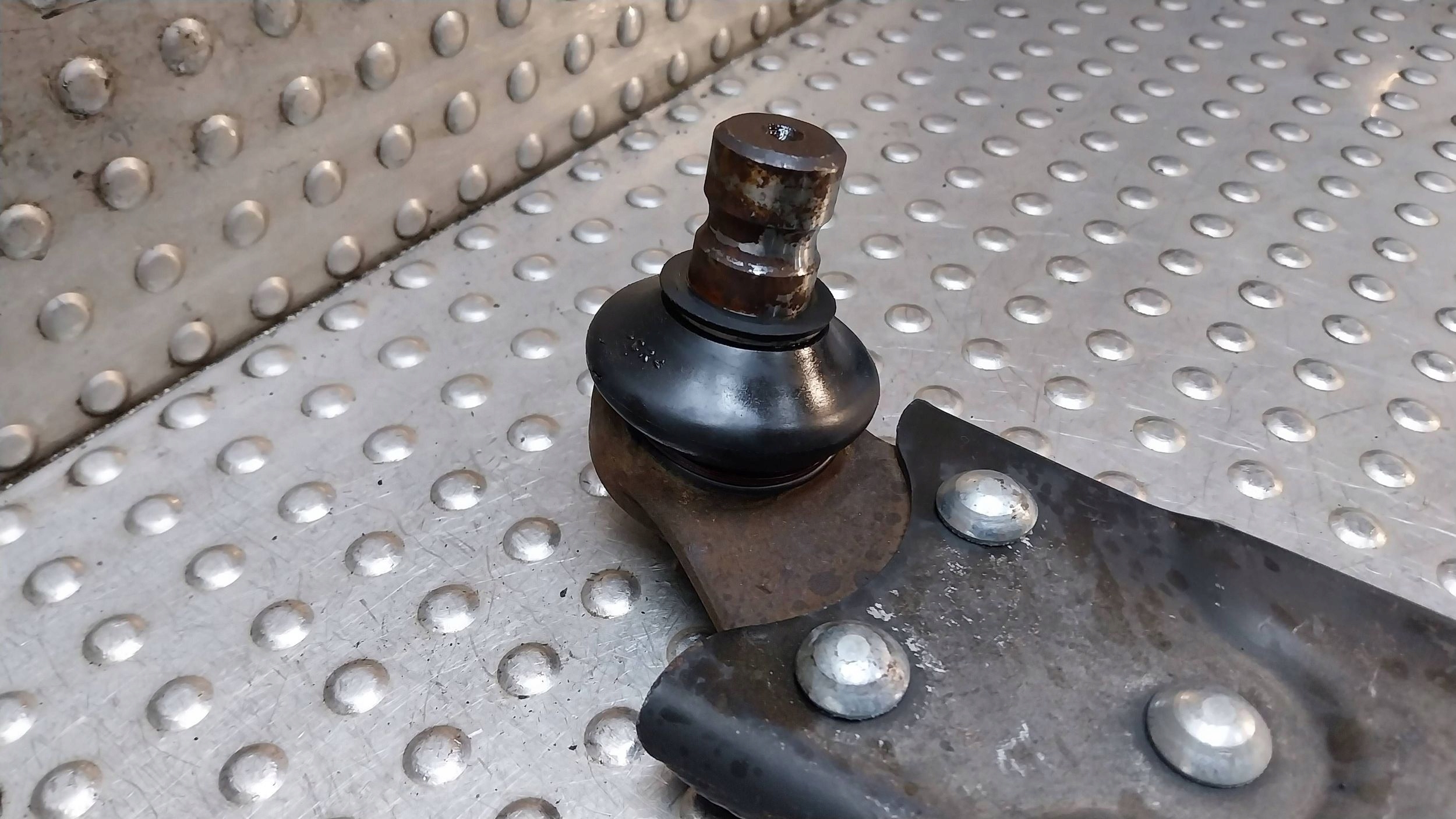 arm left front 8V41-3A424-AB FORD KUGA MK1