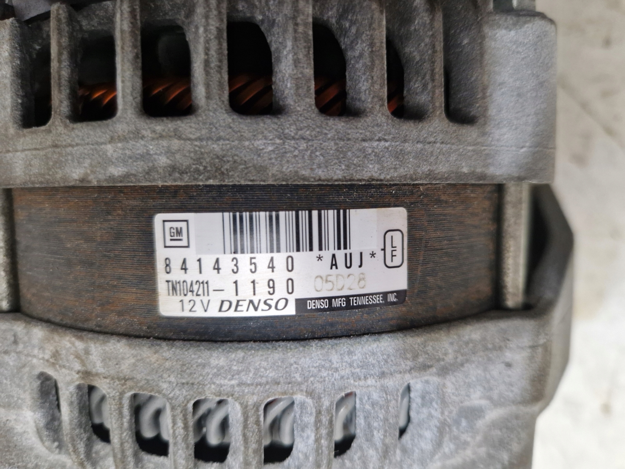 CADILLAC ESCALADE IV 2015 - ALTERNATOR GM 84143540