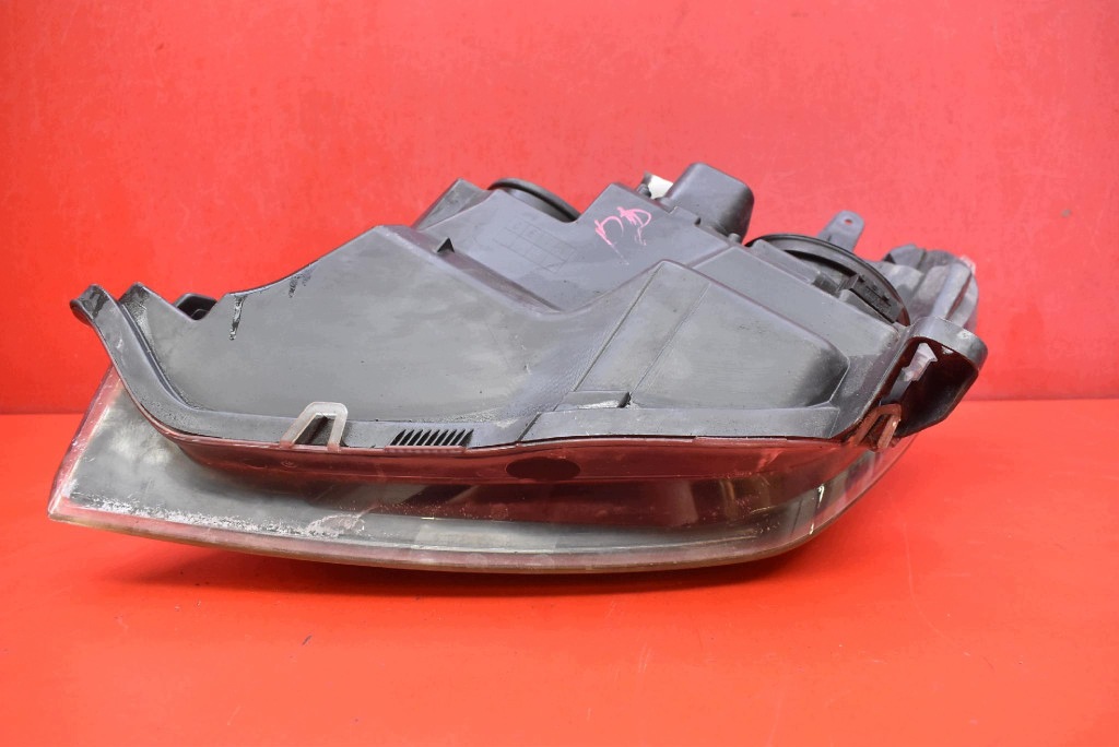 REFLEKTOR right light front EU 24451033RH OPEL ASTRA 3 III H 04-07