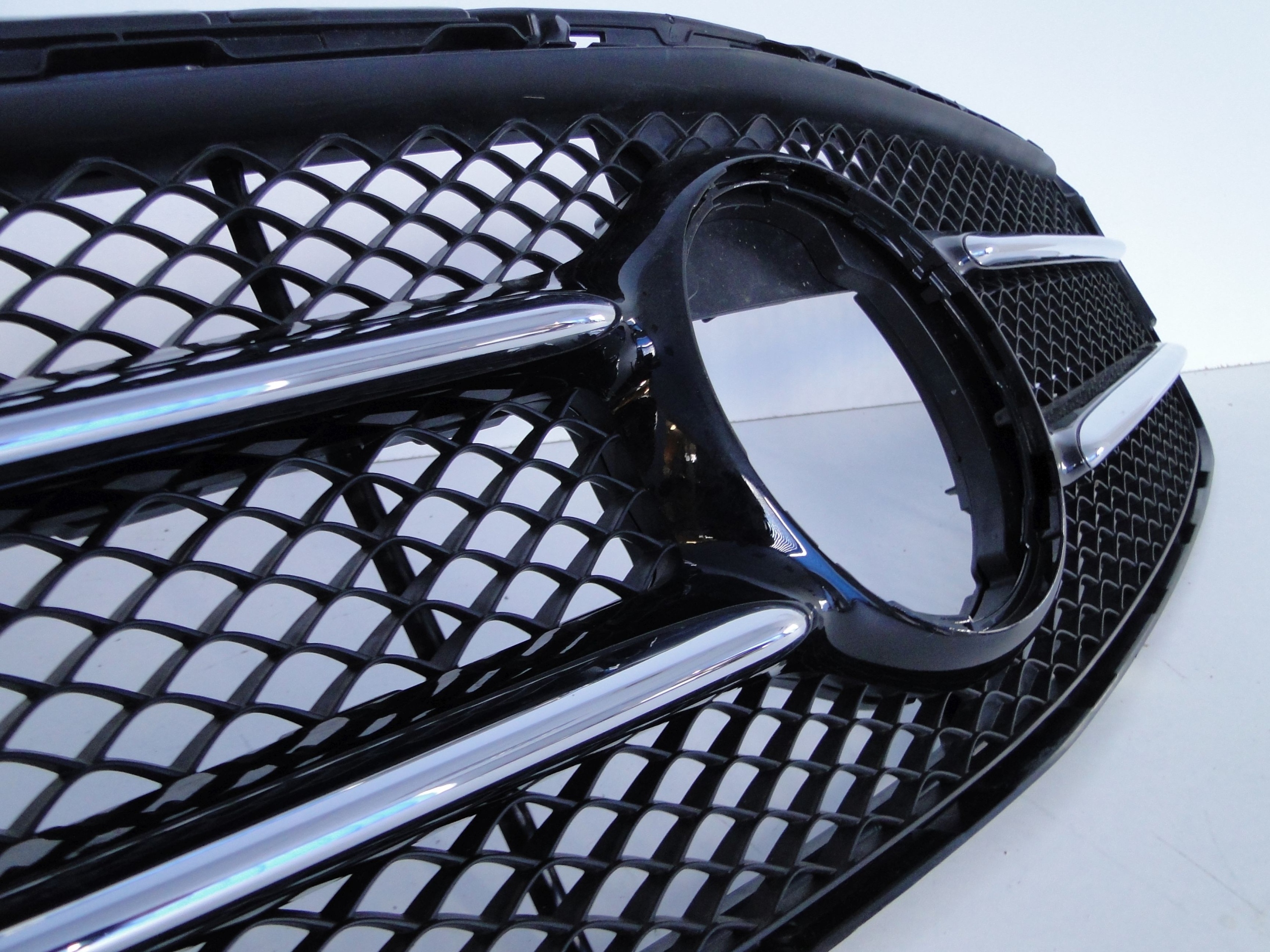 MERCEDES B KLASA W247 247 GRILL ATRAPA SPORT Typ samochodu Samochody osobowe