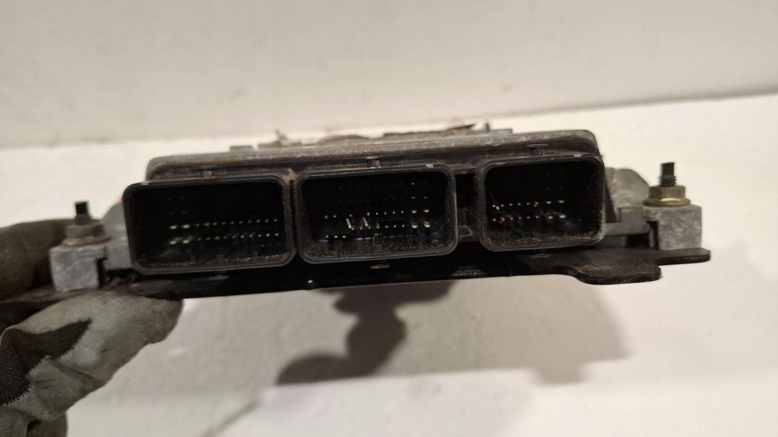 control unit of the engine computer S122326109A Renault Megane II 1.5 DCI