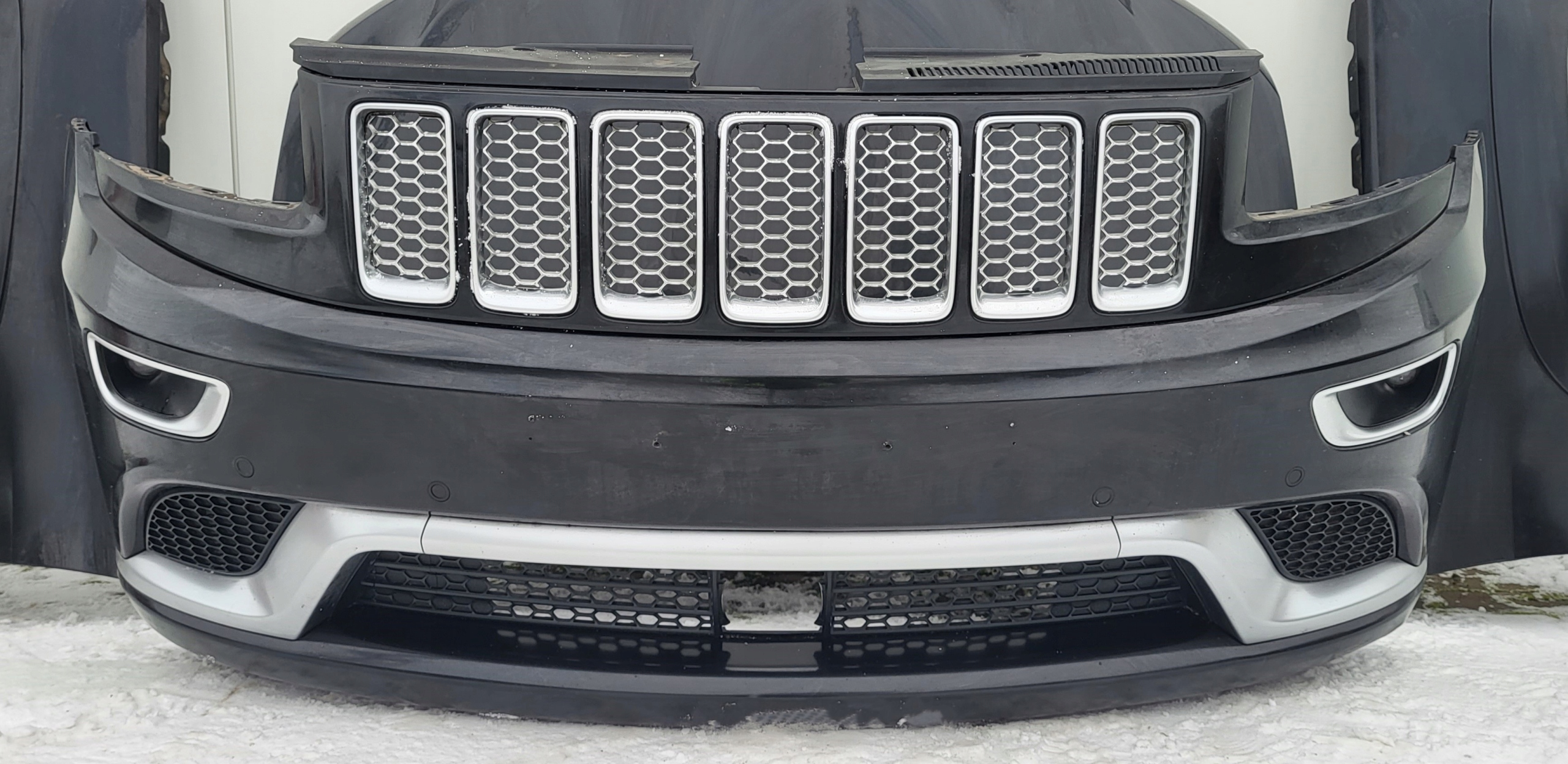 JEEP GRAND CHEROKEE WK2 FL MASKA BŁOTNIK LAMPY PAS ZDERZAK PXJ SUMMIT Producent części Jeep OE