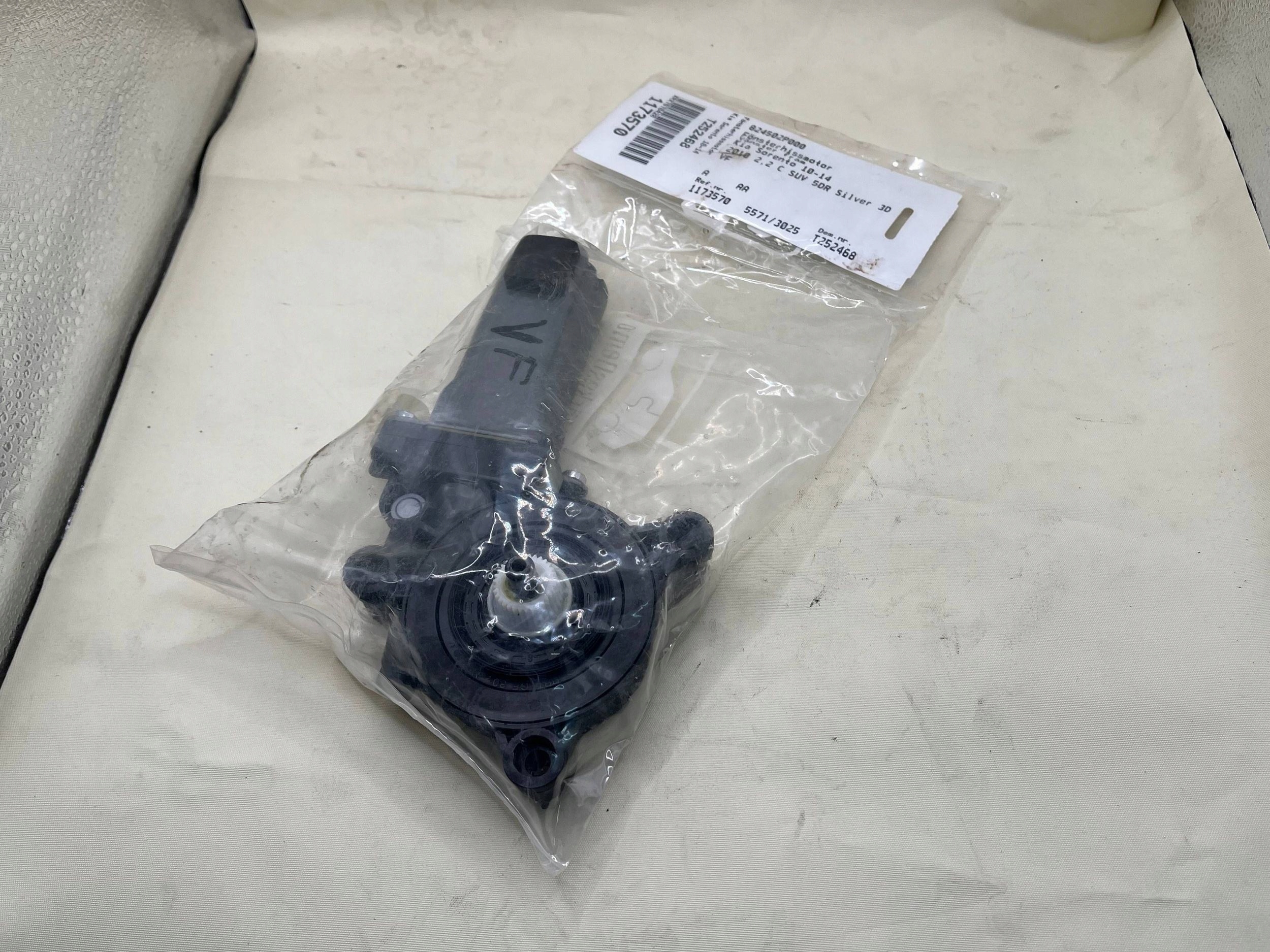 824502P000 mini motor lifting windows left front KIA SORENTO !J
