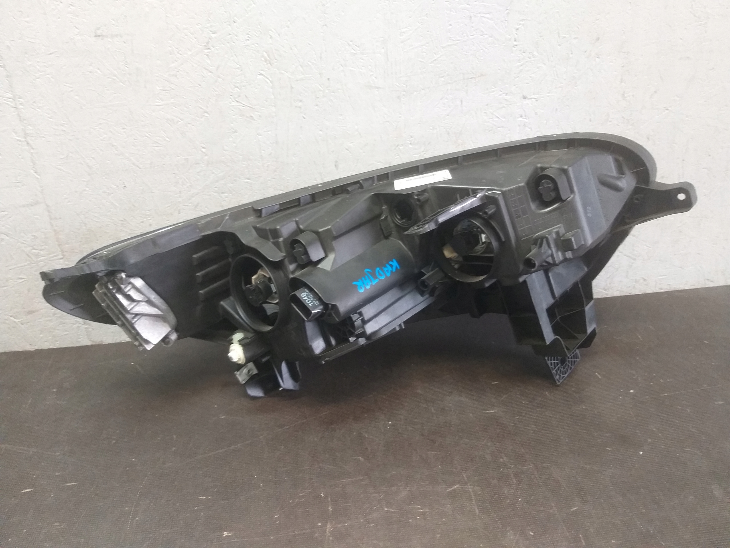 light front left RENAULT KADJAR lens 260605720R