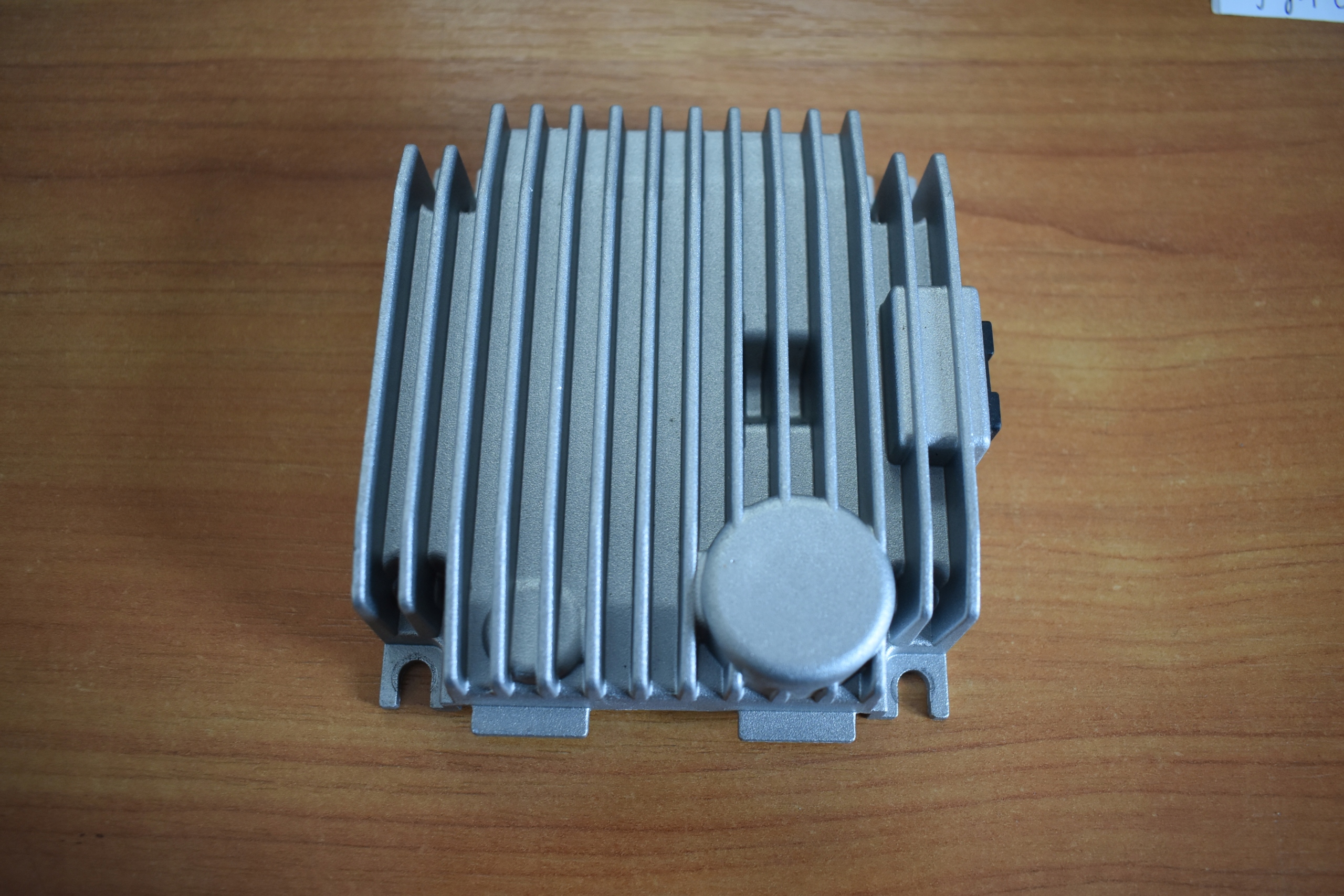 IDEALNY modulo GENERATOR DZWIEKU PORSCHE AUDI 1