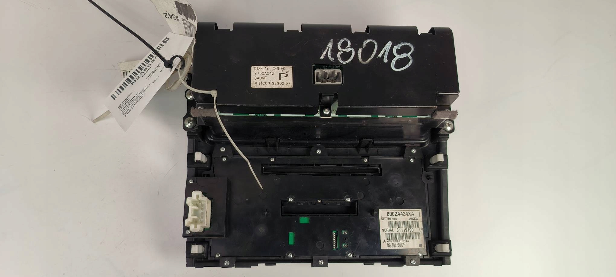 PANEL 8002A424XA MITSHUBISHI PAJERO